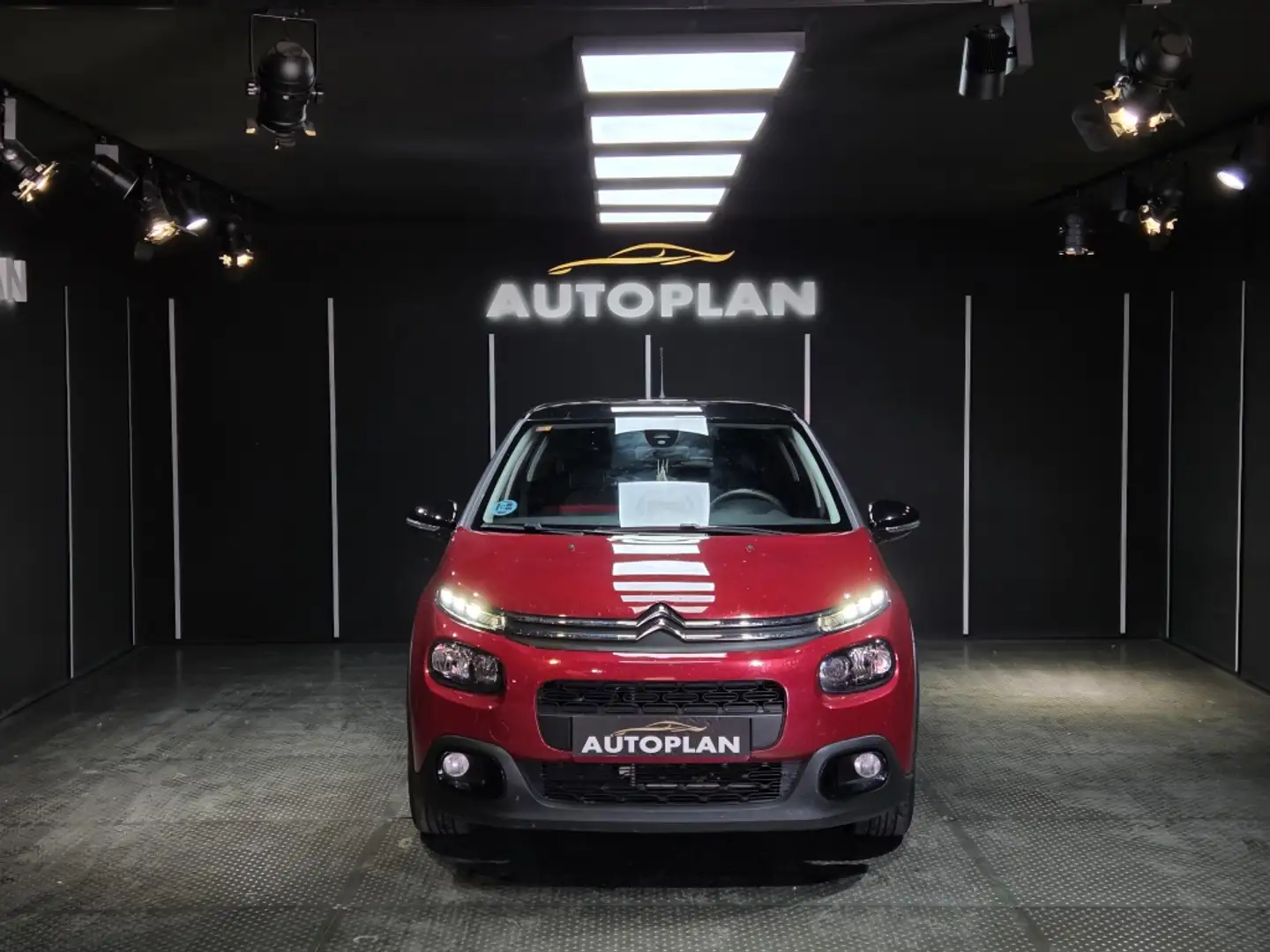 Citroen C3 1.2 PureTech S&S Feel 110 Violett - 2