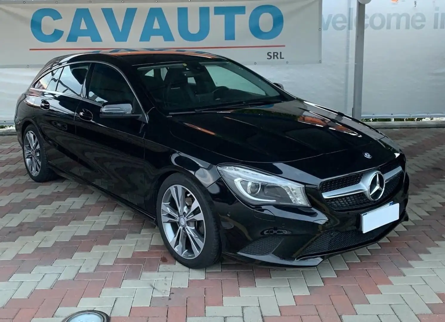 Mercedes-Benz CLA 220 CLA 220 d per commercianti Nero - 1