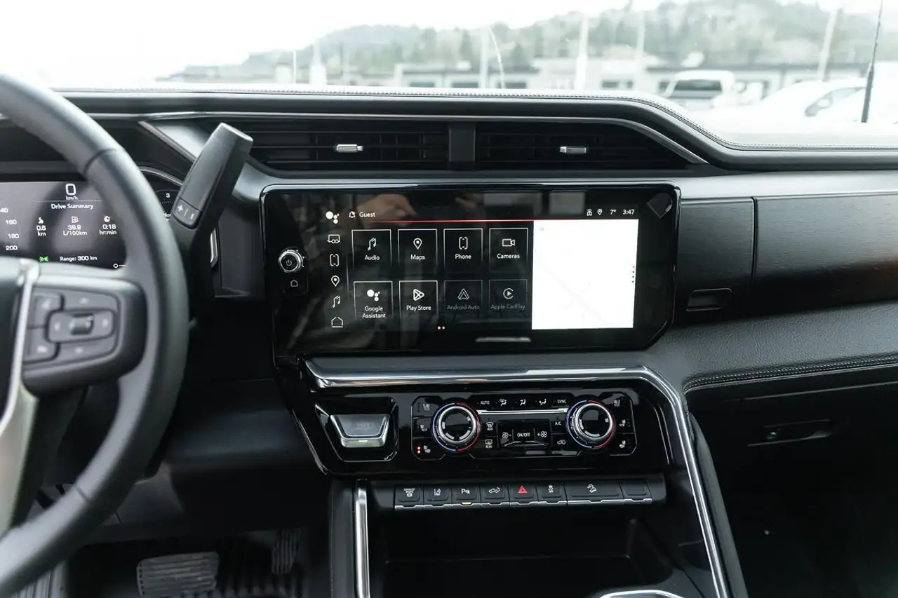 GMC Sierra 3500HD снимка GMC Sierra 3500HD