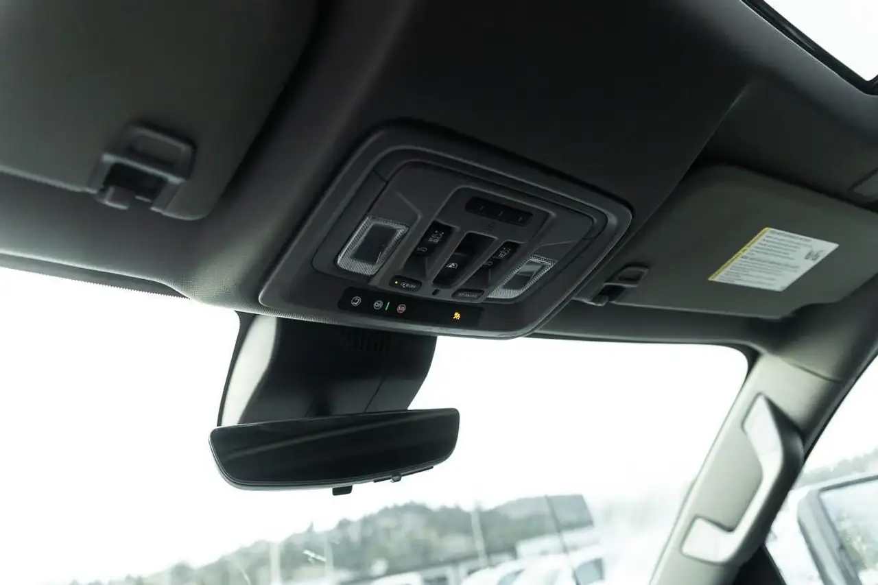 GMC Sierra 3500HD снимка GMC Sierra 3500HD