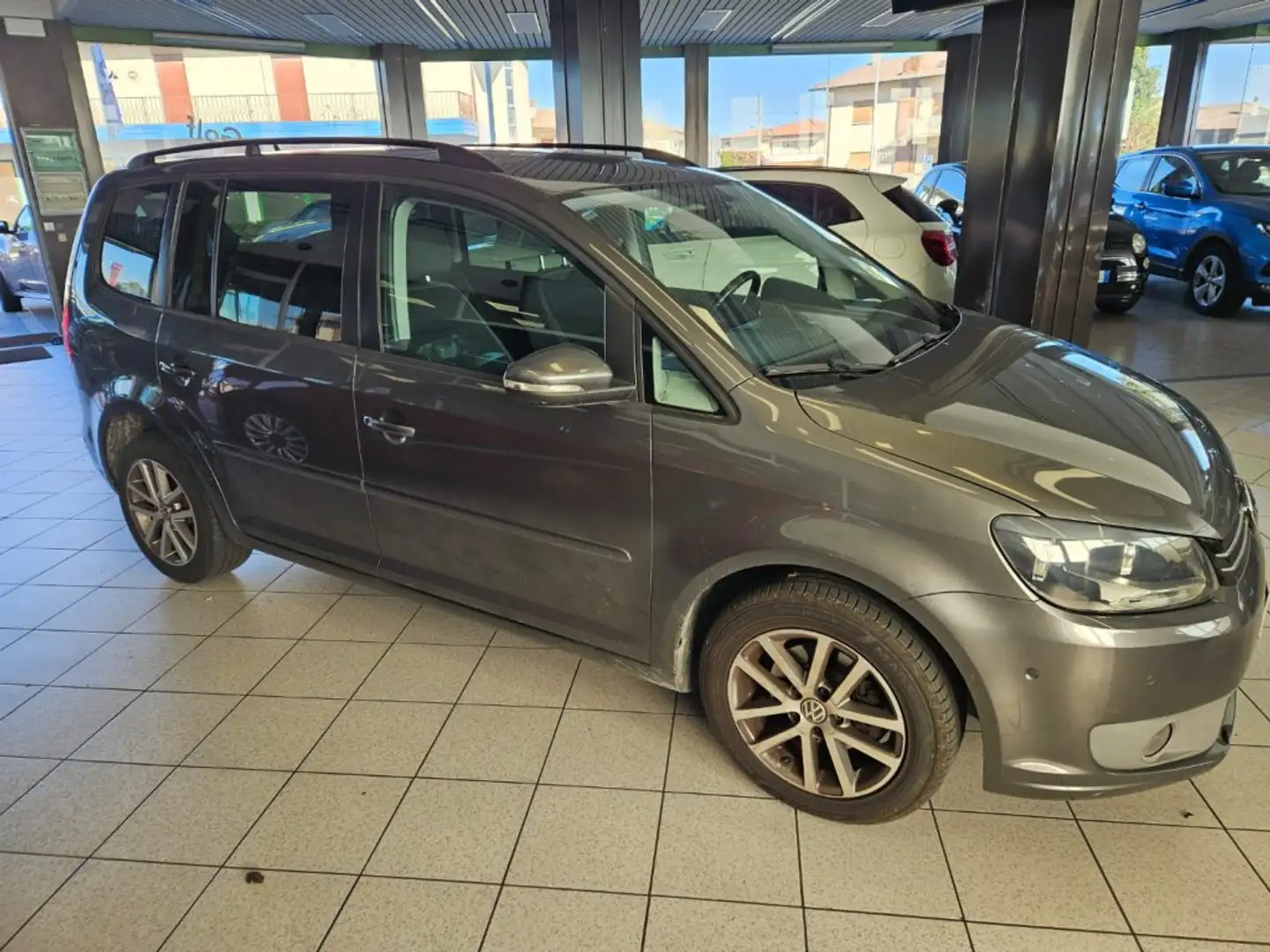 Volkswagen Touran 1.6 TDI Comfortline Grigio - 1