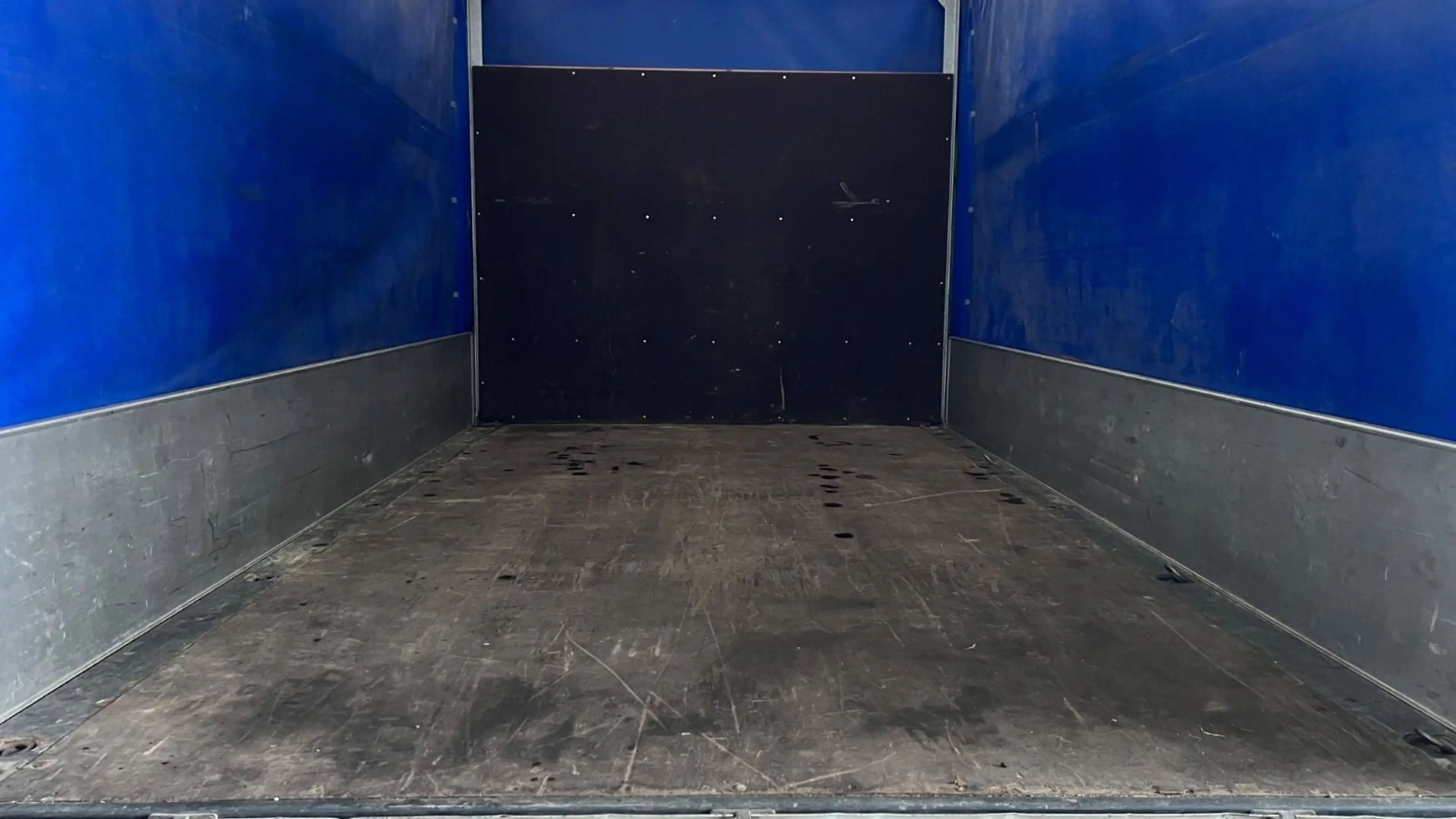 Volkswagen Crafter Pritsche 35 mittel 4MOTION — photo 11