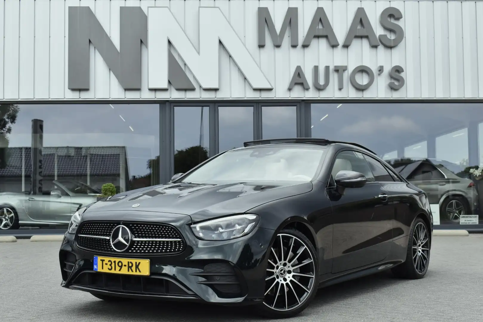 Mercedes-Benz E 200 Coupé AMG Line BTW NL auto Vert - 1