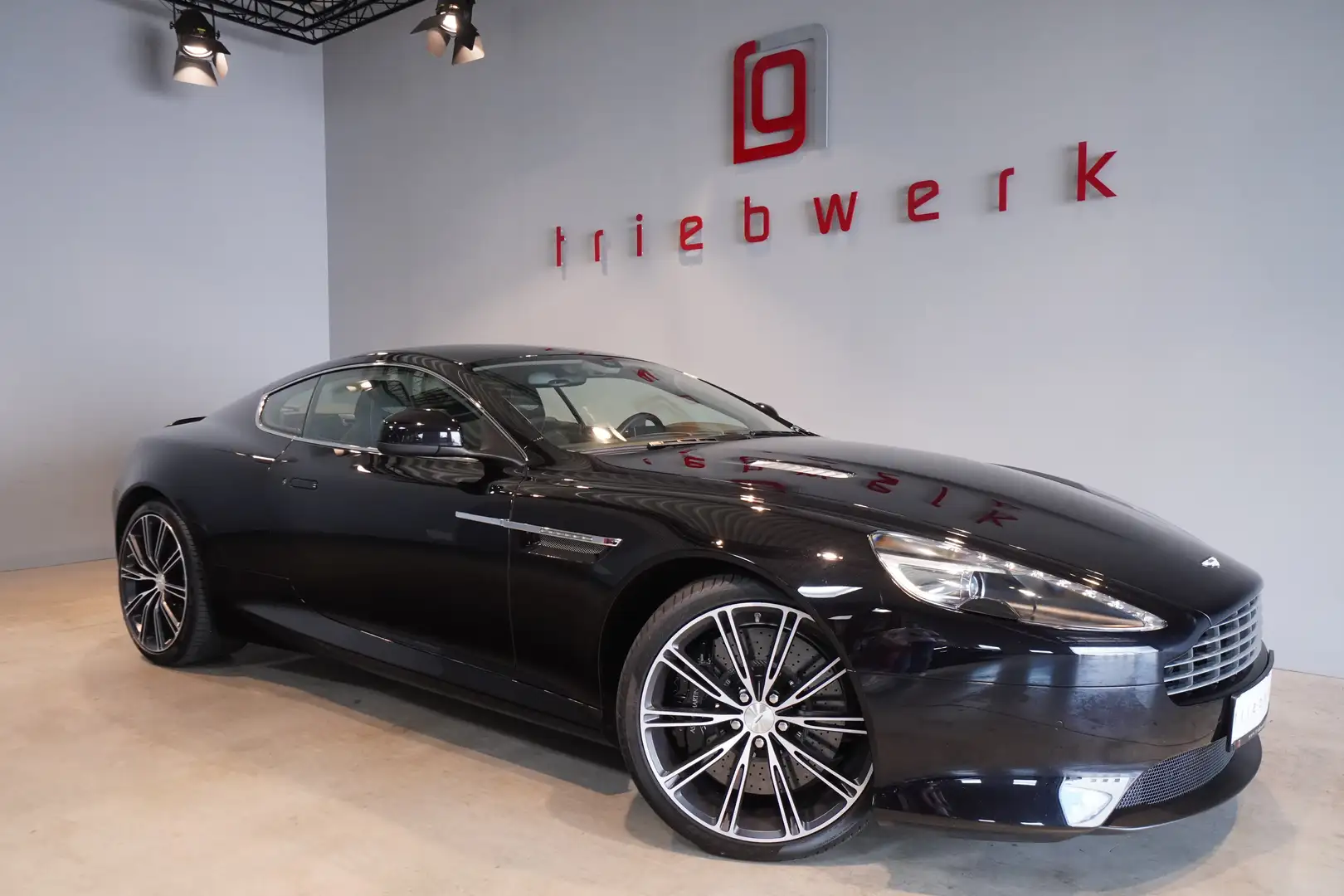 Aston Martin DB9 Coupe 6.0 V12 TT -Letztes Facelift-absolut top - crna - 1
