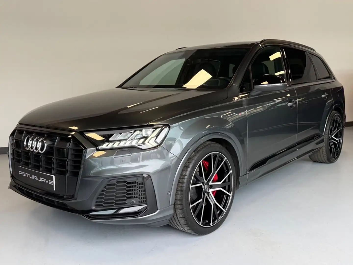 Audi Q7 S line 60 TFSIe 340kW(462CV) quattro tip Grau - 2