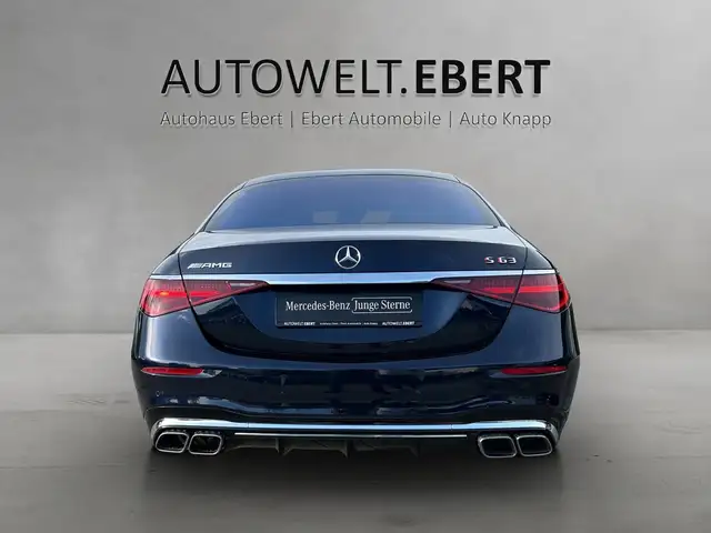 Mercedes-Benz S-Class view 4