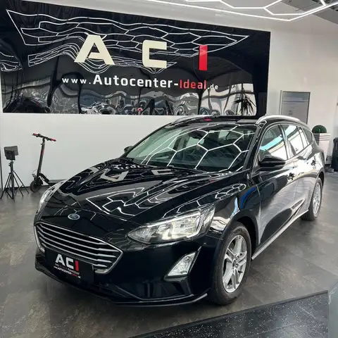Ford Focus view 2