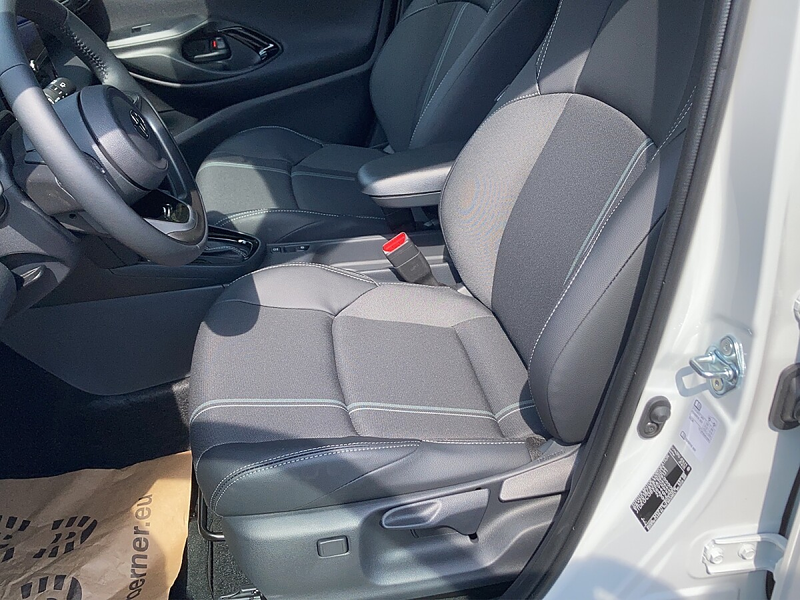Toyota Yaris Cross 1,5 VVT-i Hybrid Style Aut. + Advanced Safety P... — photo 6