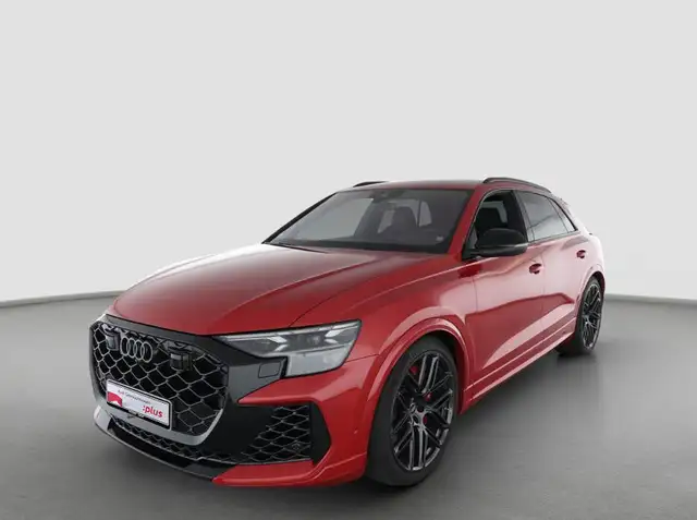 Audi RS Q8 view 8