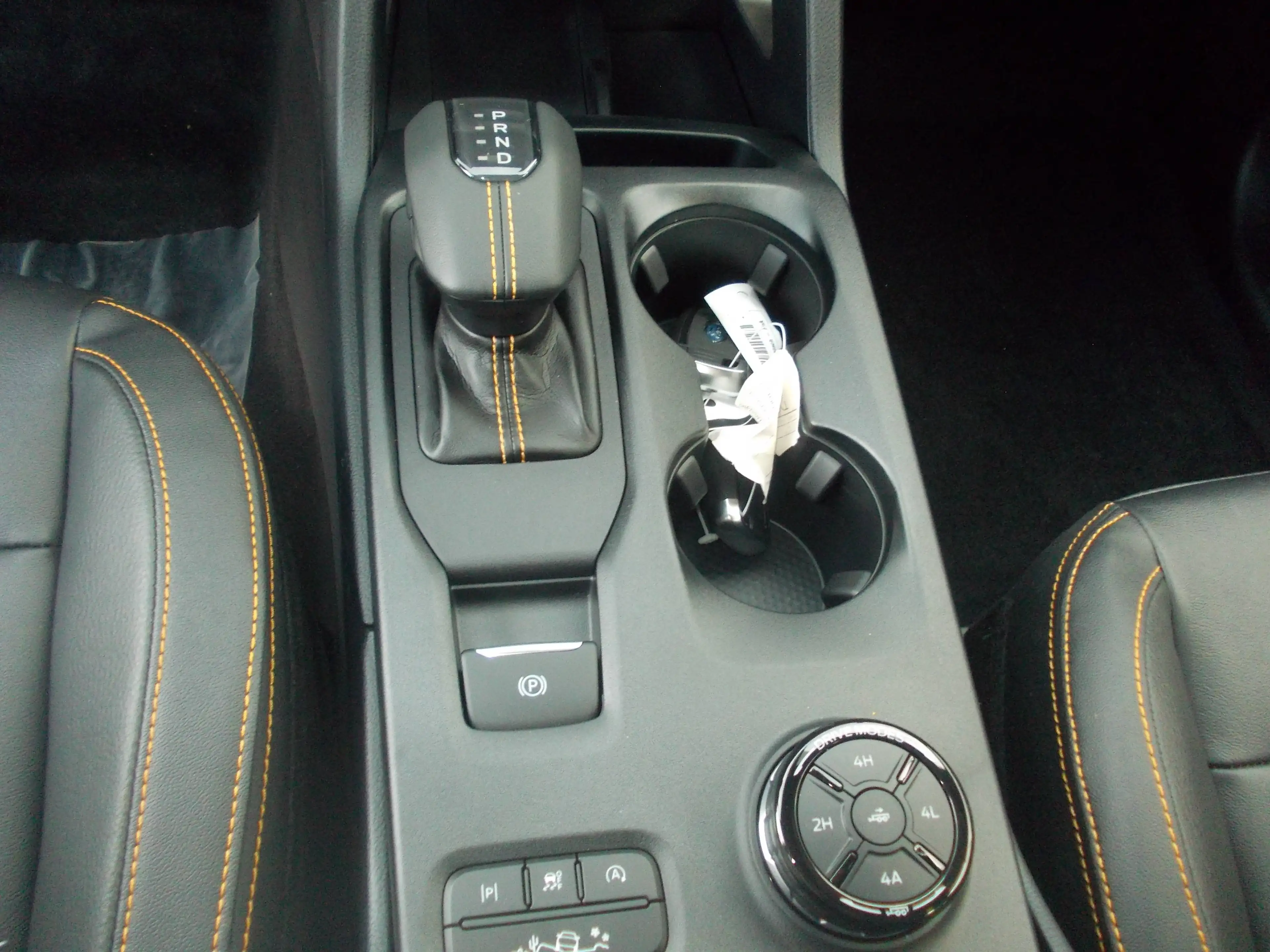 Ford Ranger Wildtrak e-4WD Doppelkabine m. el. Laderaumrollo, Anhängerkupplung — photo 13
