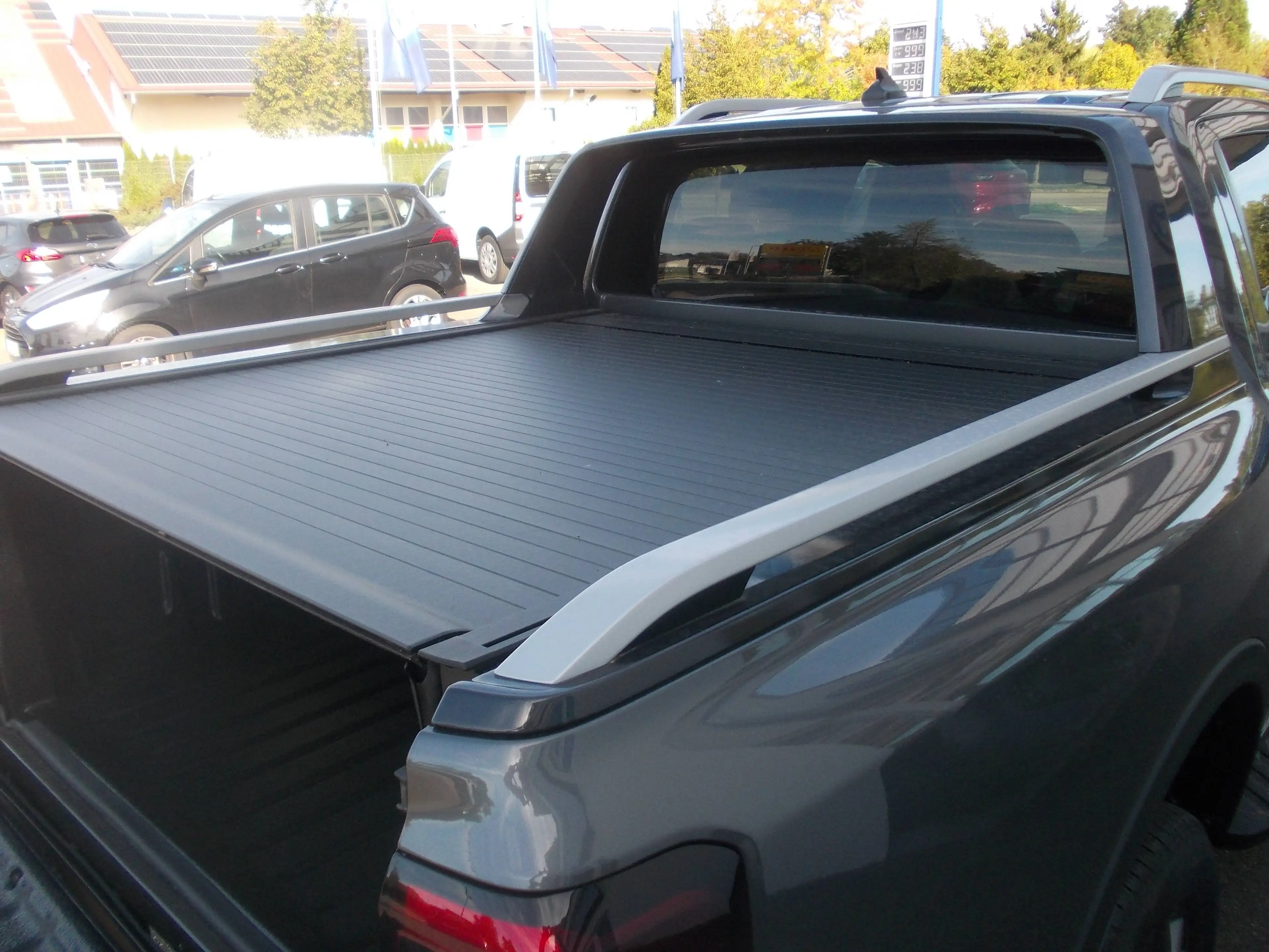 Ford Ranger Wildtrak e-4WD Doppelkabine m. el. Laderaumrollo, Anhängerkupplung — photo 7