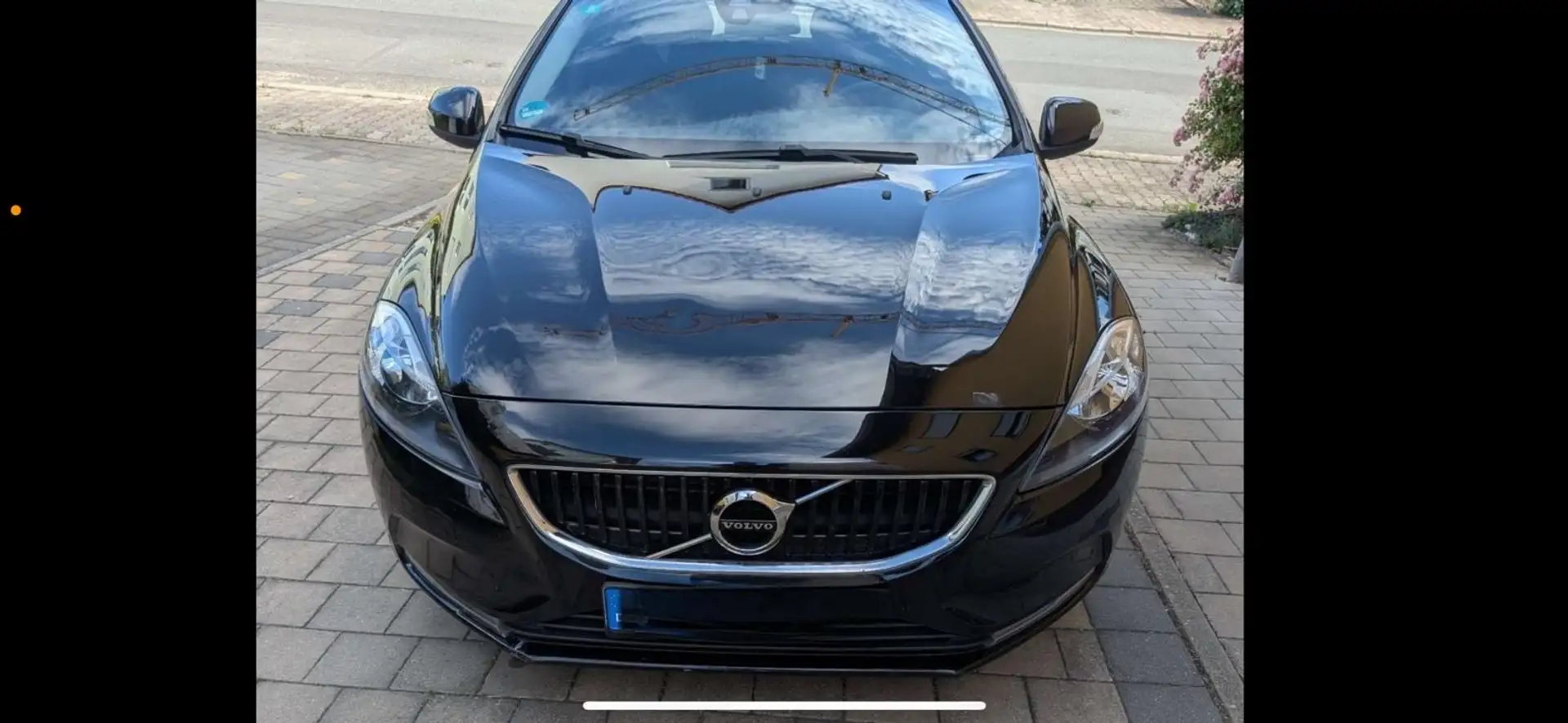 Volvo V40 D2 Geartronic Kinetic - 1