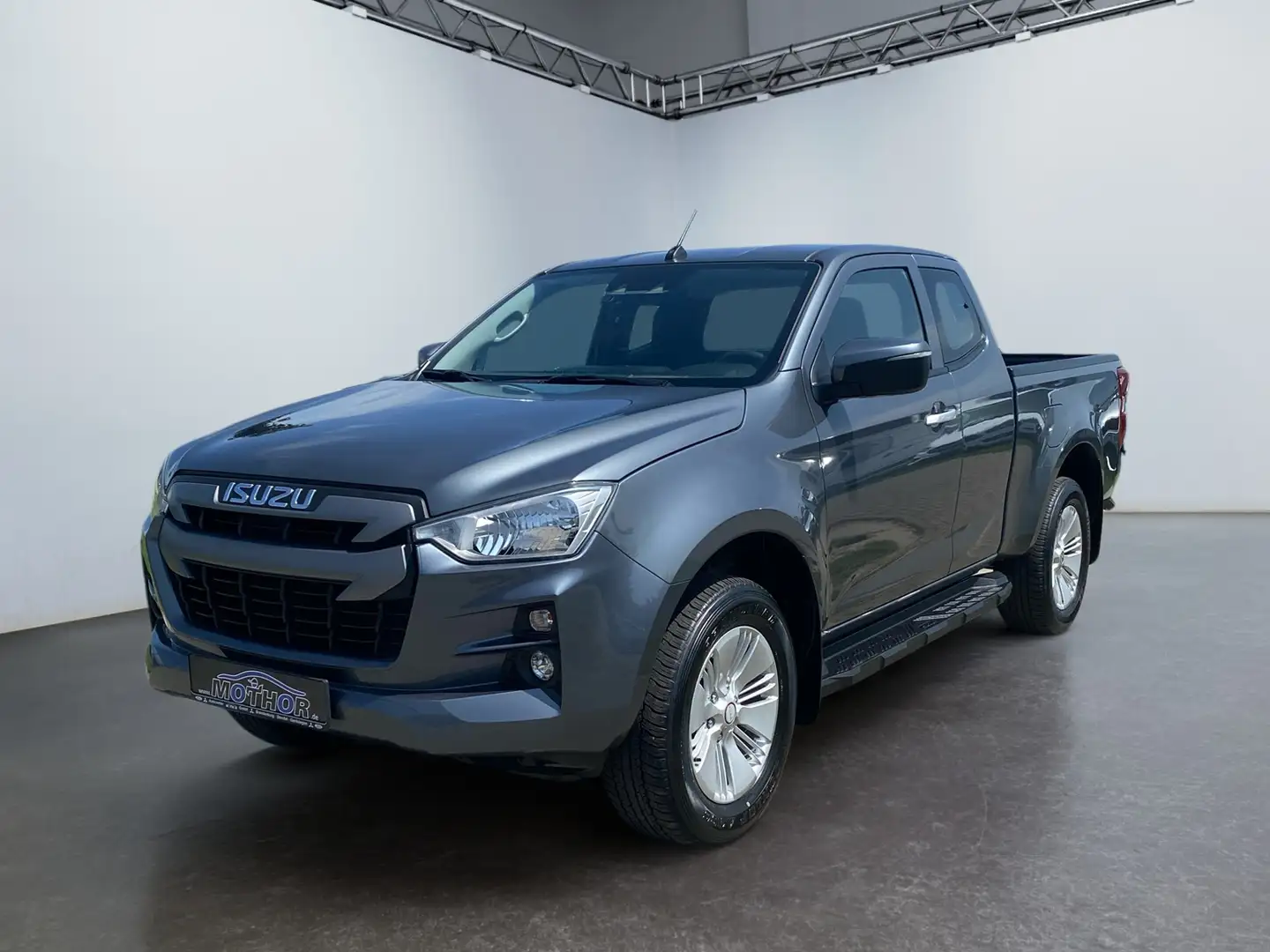 Isuzu PICK UP Basis 1.9 TD EU6, Club Cab 4WD ACC PDC Grau - 2