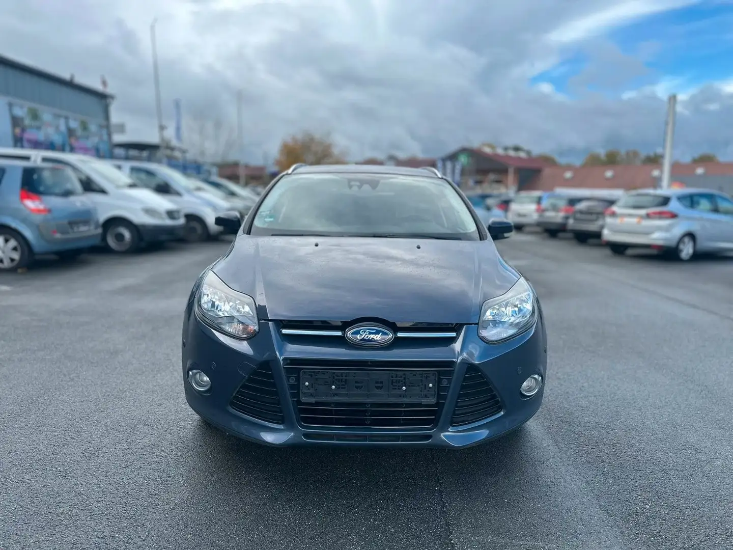 Ford Focus Turnier Titanium Bleu - 2
