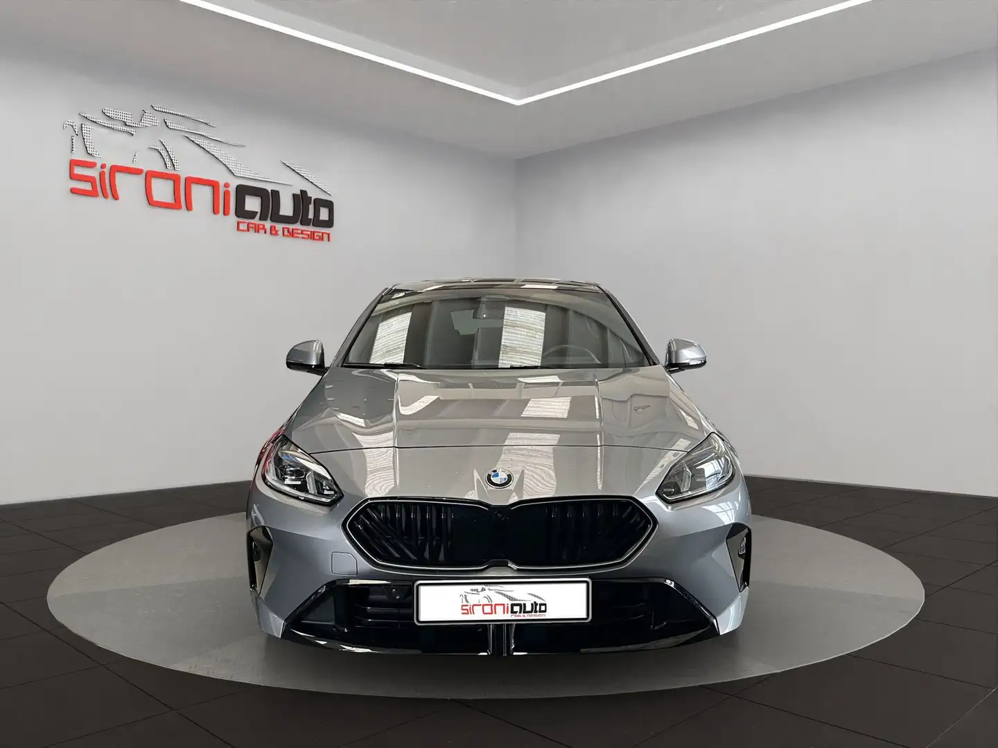 BMW 120 120 48V MSport Grau - 2