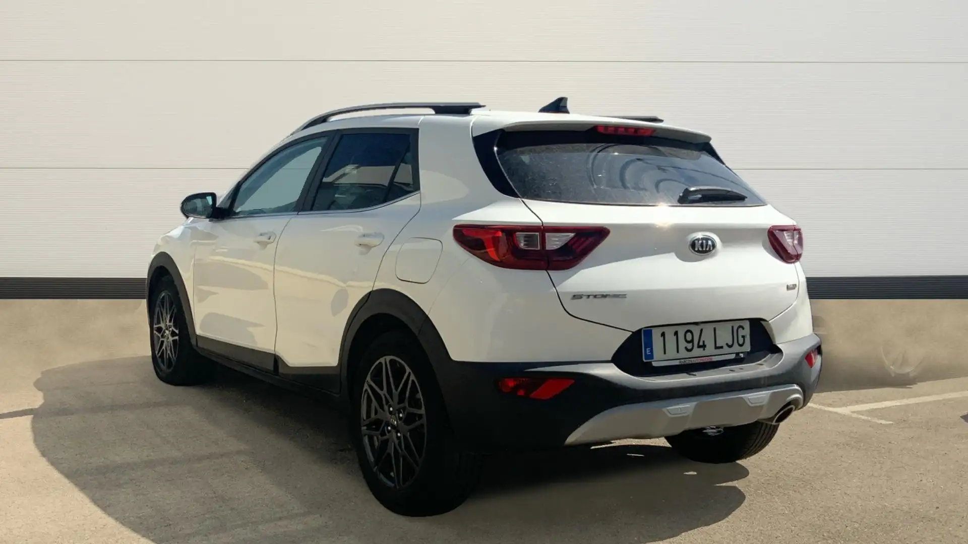 Kia Stonic 1.0 T-GDi Eco-Dynamic Black Edition DCT 120 - 2