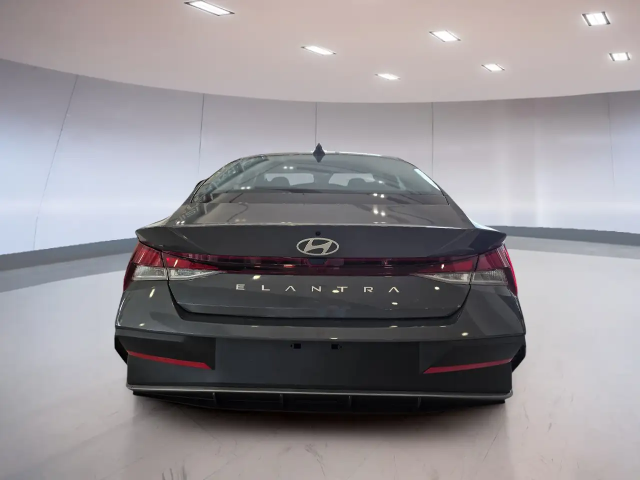 Hyundai ELANTRA снимка Hyundai ELANTRA