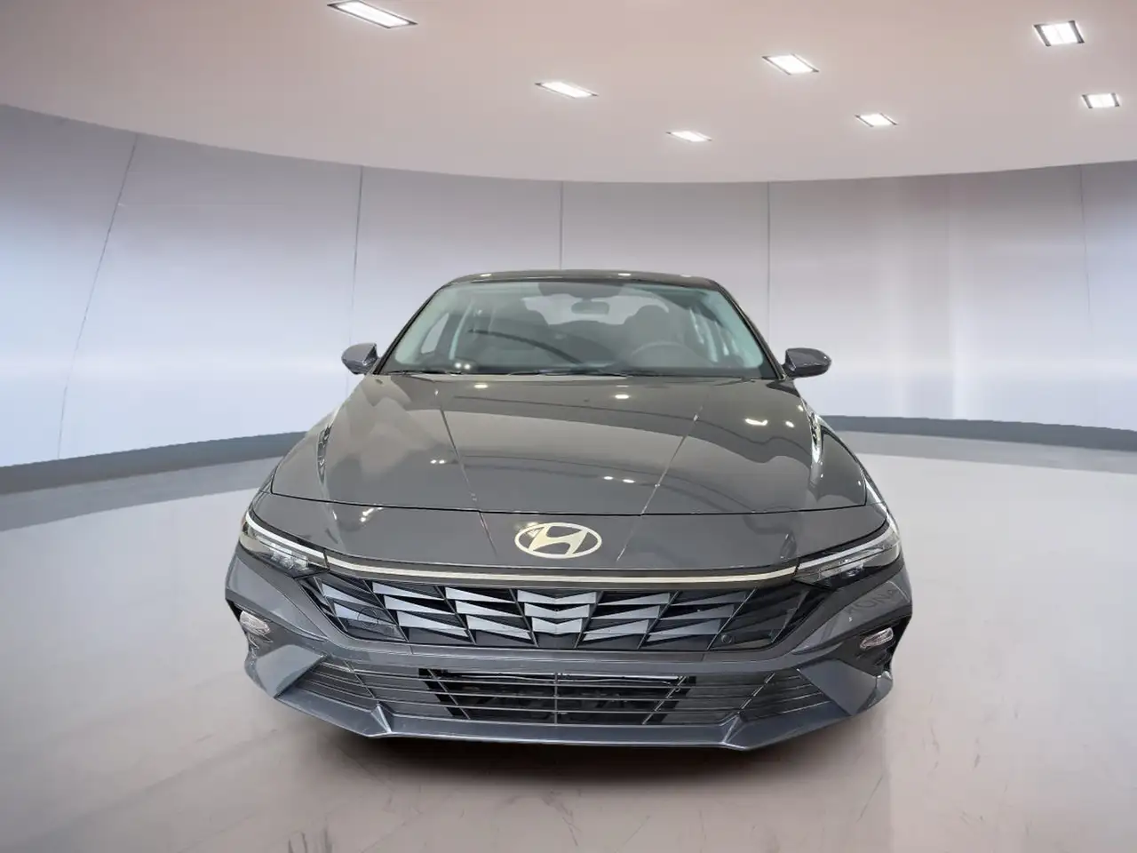 Hyundai ELANTRA снимка Hyundai ELANTRA