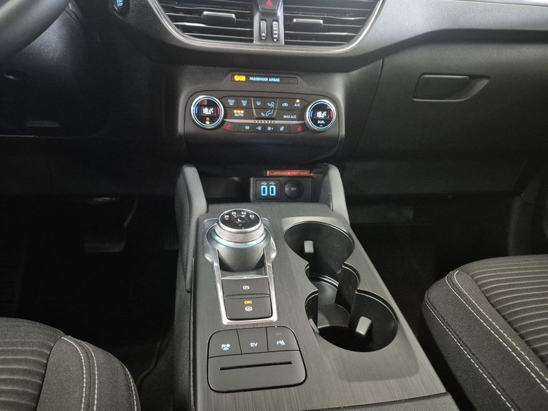Ford Kuga 2.5 Duratec PHEV TITANIUM — photo 15