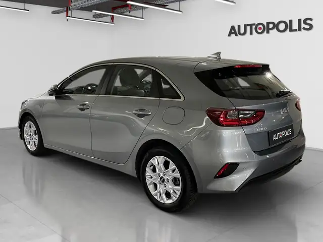 Kia Ceed view 13