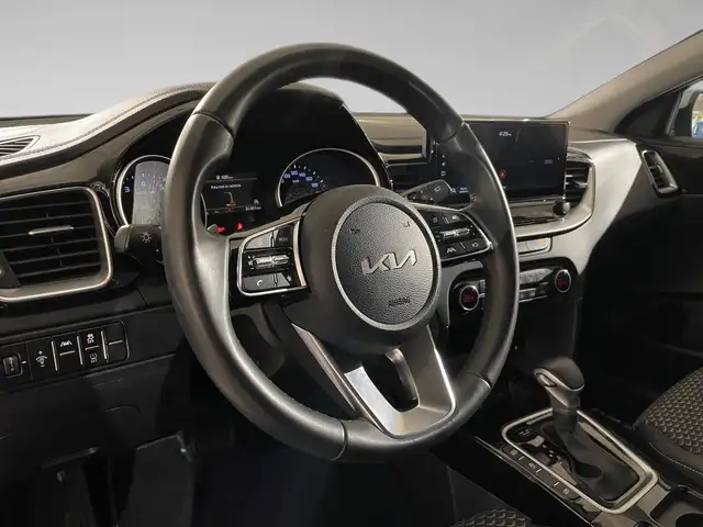 Kia Ceed view 8