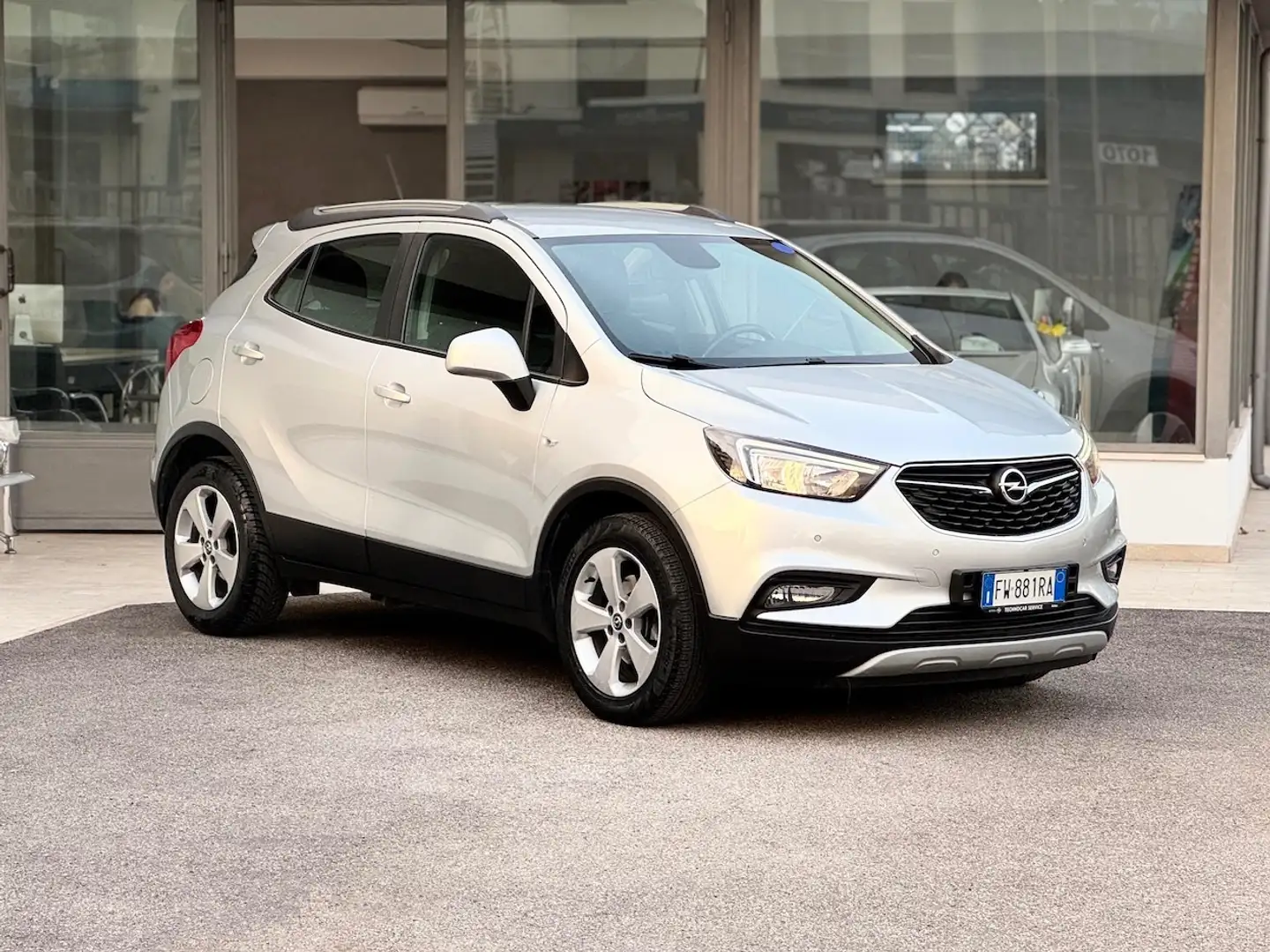 Opel Mokka X 1.6 Diesel 136CV 4x2 Automatica - 2019 Zilver - 1