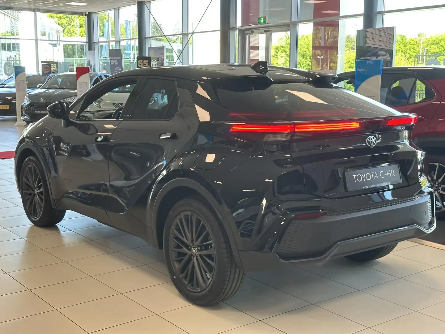 Toyota C-HR 2.0 Plug-in Hybrid 220 Premium NIEUW! Direct lever Grigio - 2