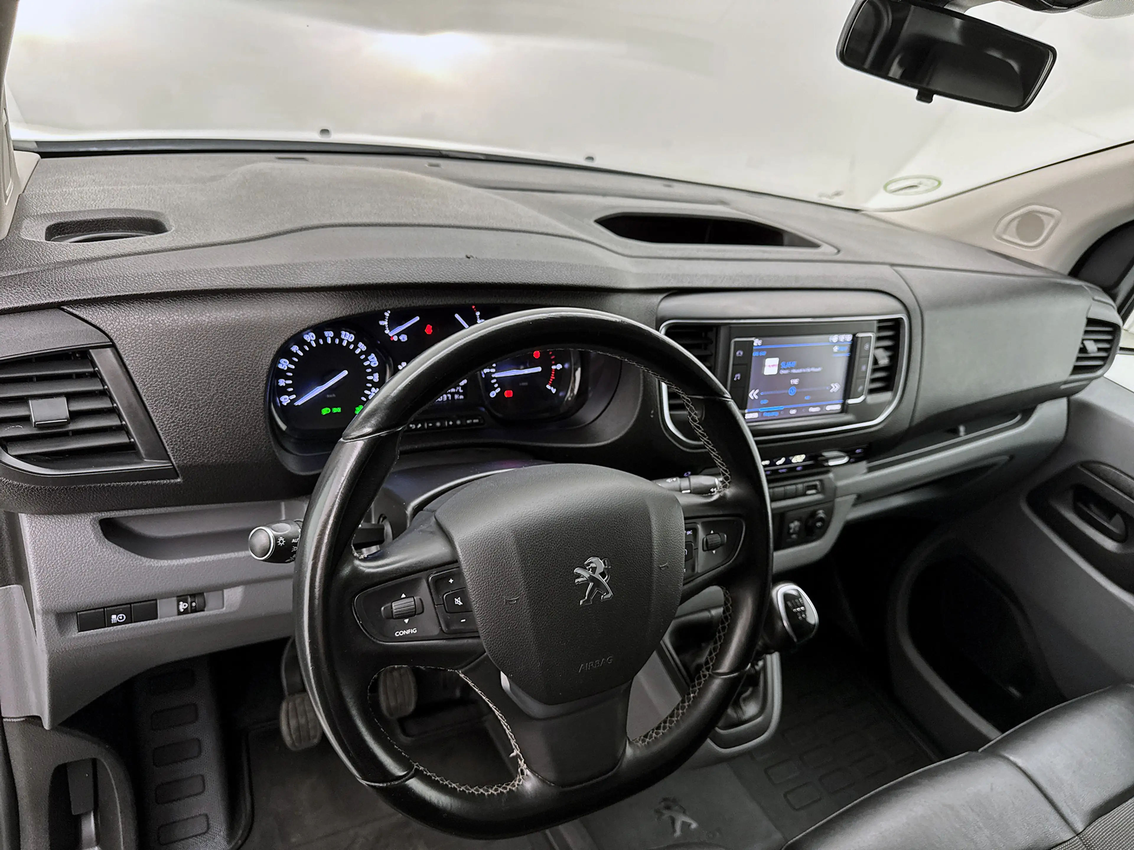 Peugeot Expert 2.0 BlueHDI 122 Long Premium Navigatie Camera Trek — photo 5