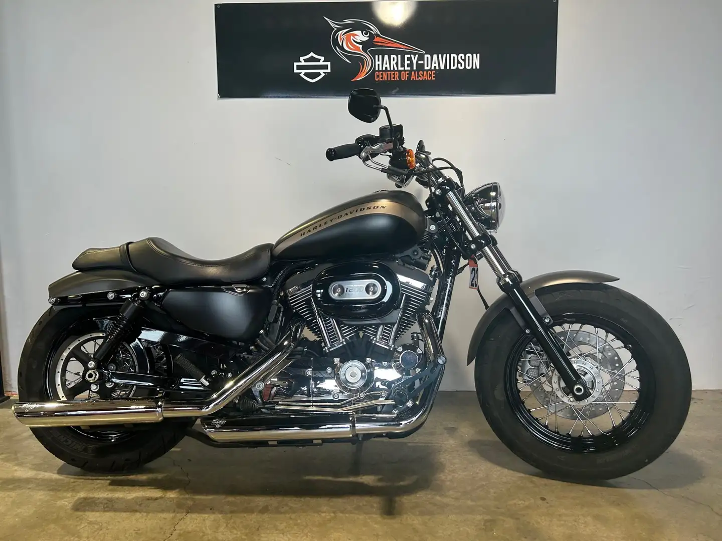 Harley-Davidson Sportster - 1