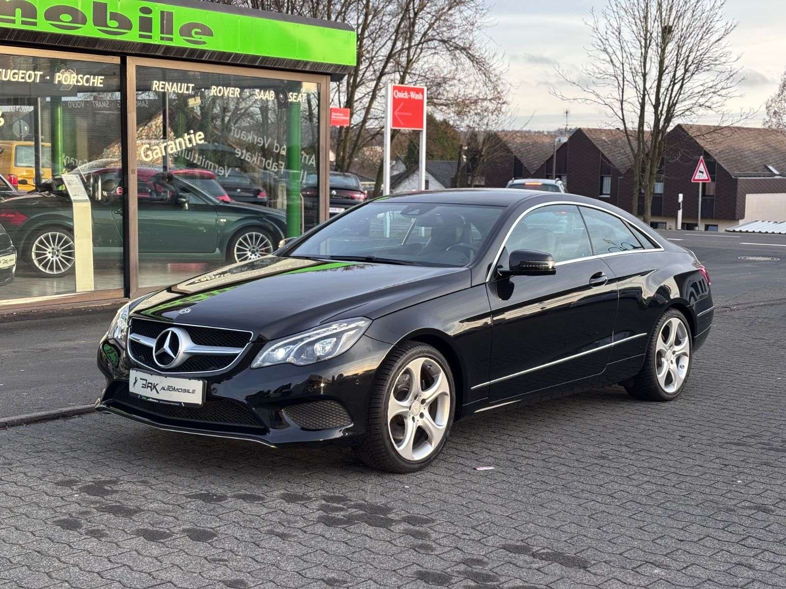 Second hand Mercedes Benz E-Class 200
