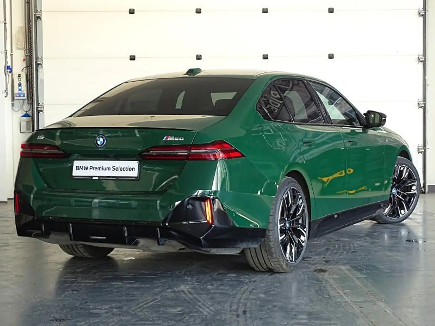 BMW i5 SPECIAL REQUEST IRISH GREEN SO Verde - 2