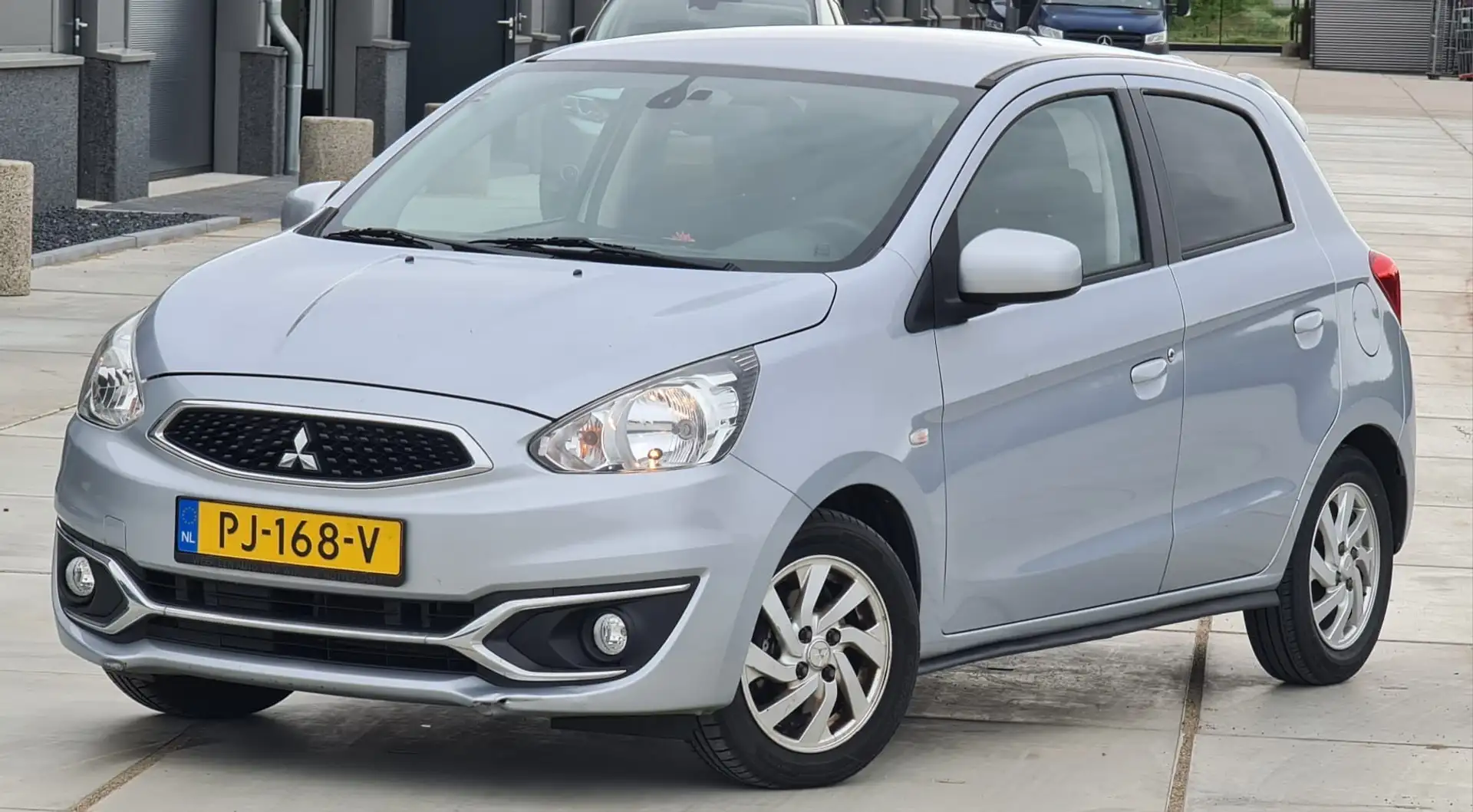 Mitsubishi Space Star 1.2 100th Ann. Edition Grijs - 1