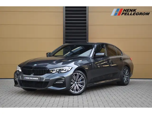 BMW 330 3-serie 330i High Executive * M-Sportpakket * Hifi
