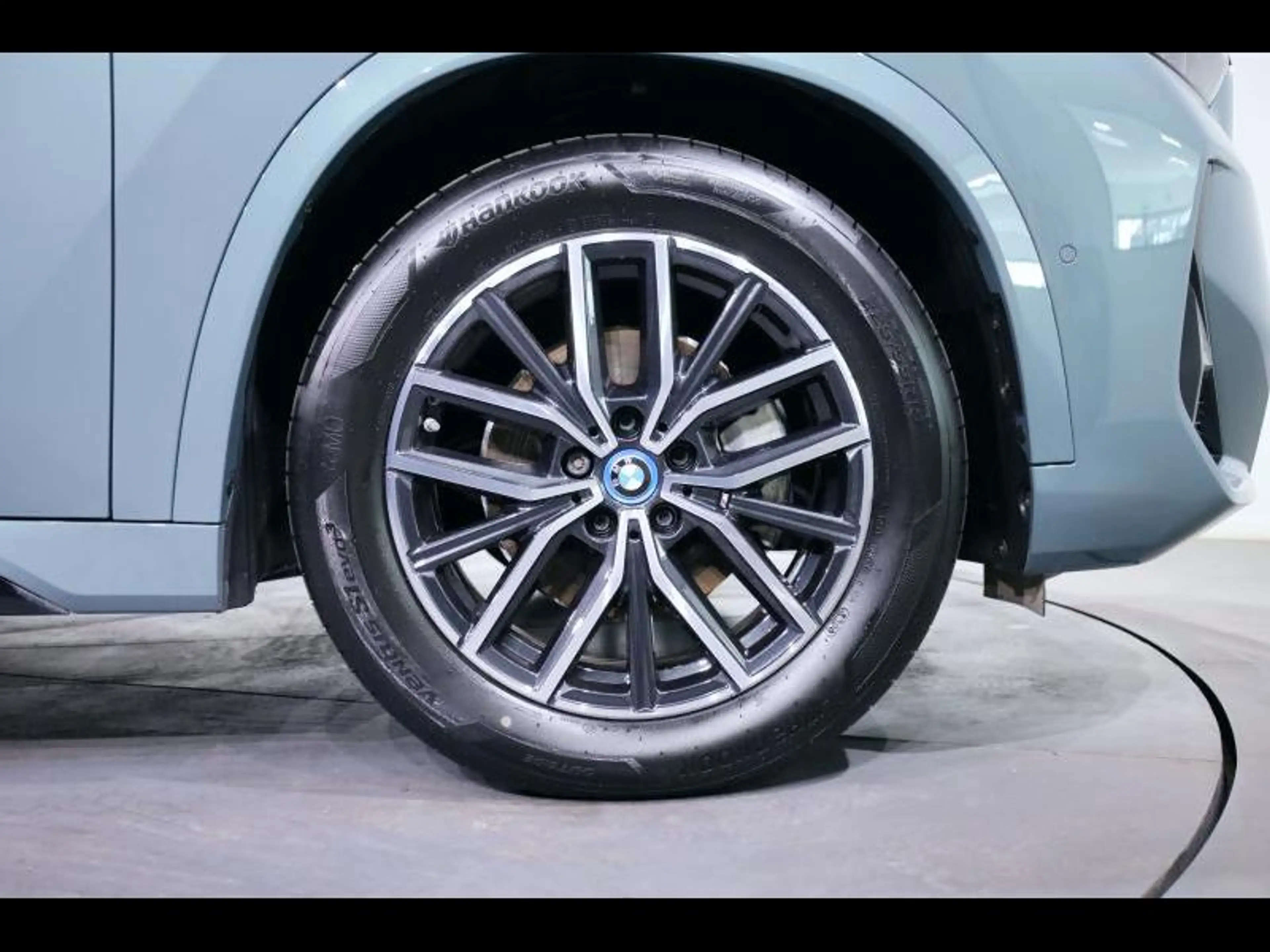 BMW iX1 eDrive20 Kit M Sport — photo 8