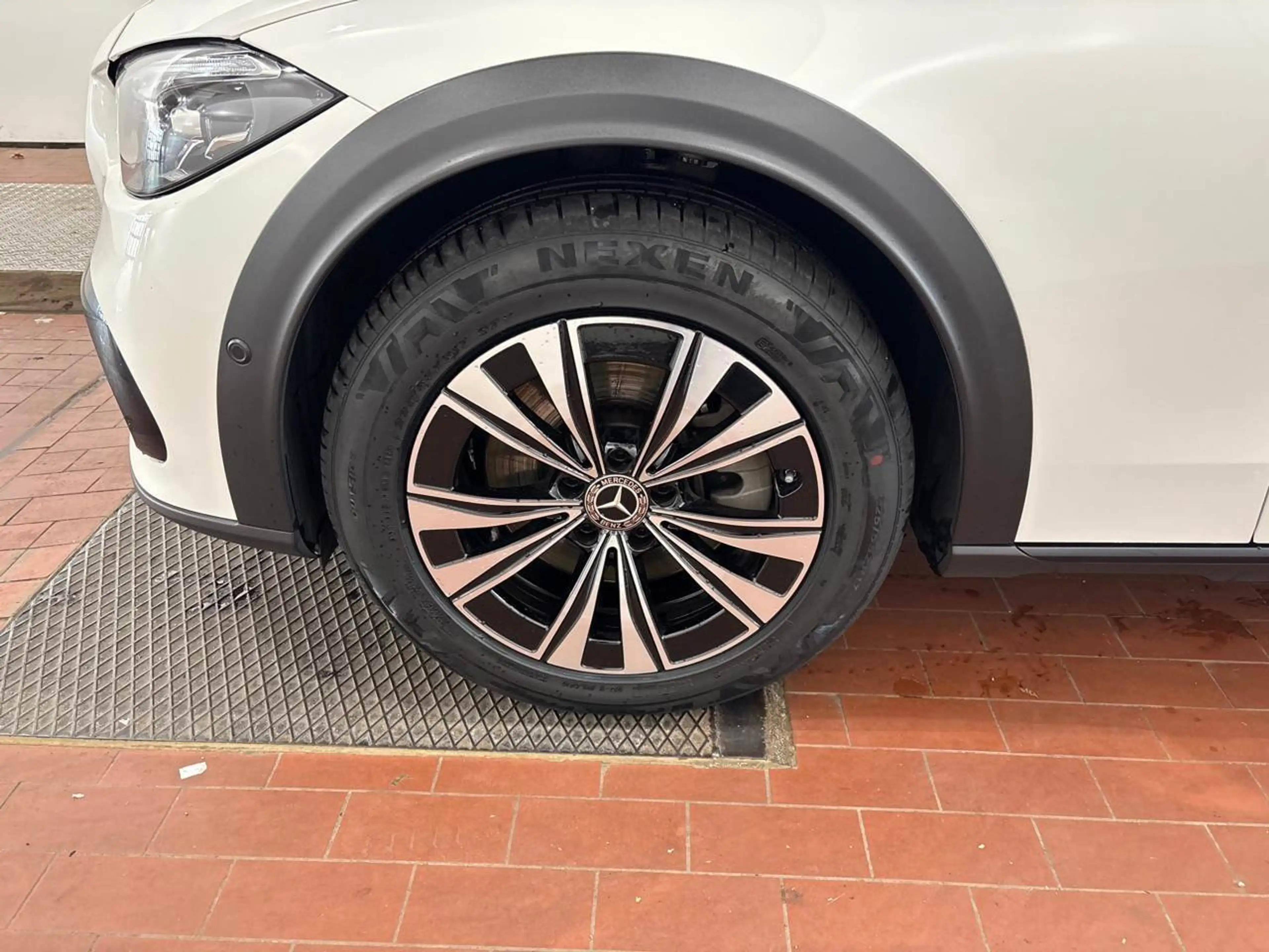 Mercedes-Benz C 220 d T All-Terrain Avantgarde 4Matic StHz BLIS — photo 13