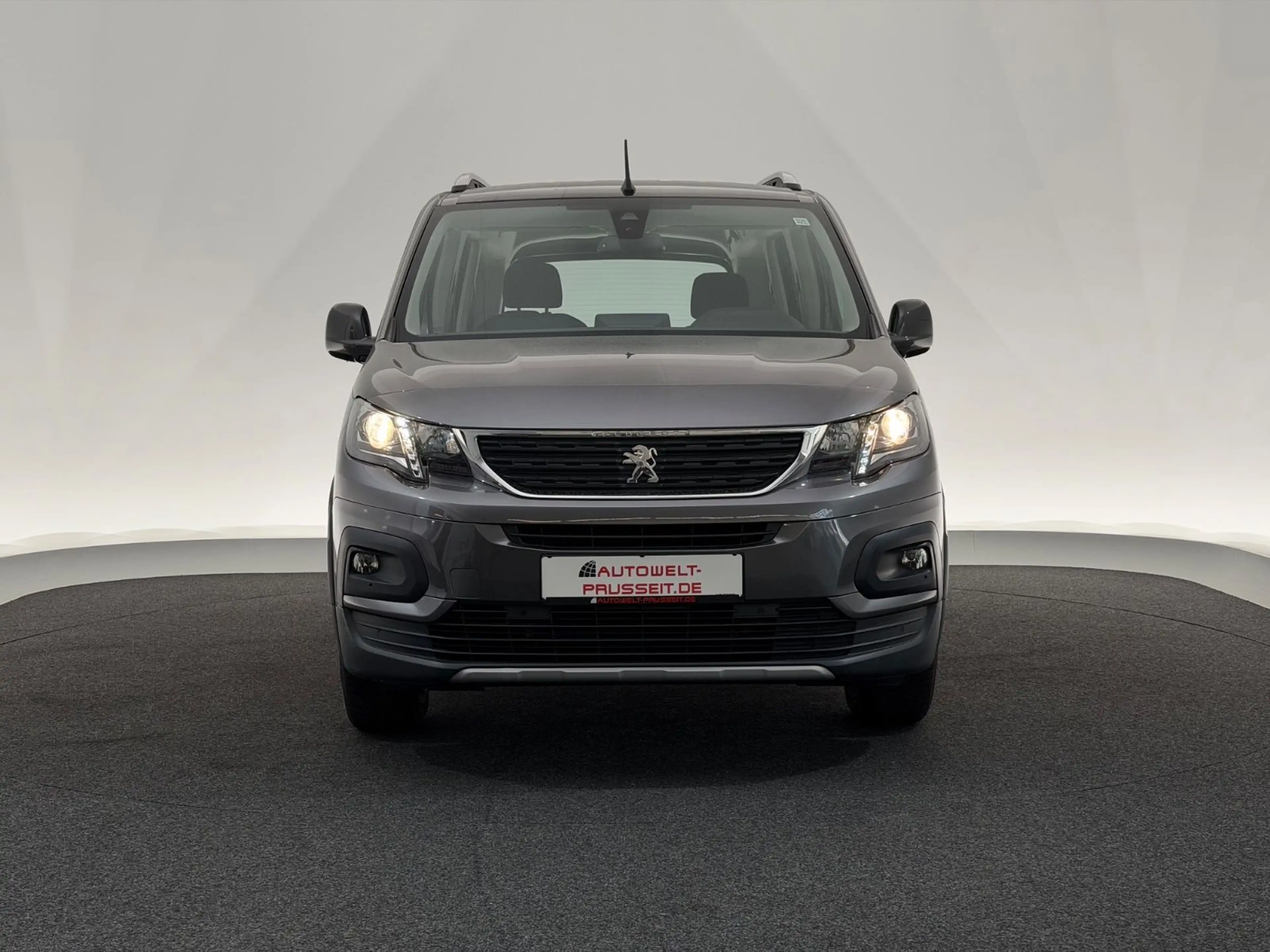 Peugeot Rifter 1.5 Allure L1*R.KAM*AHK-TEMPOMAT-SHZ-PDC — photo 2