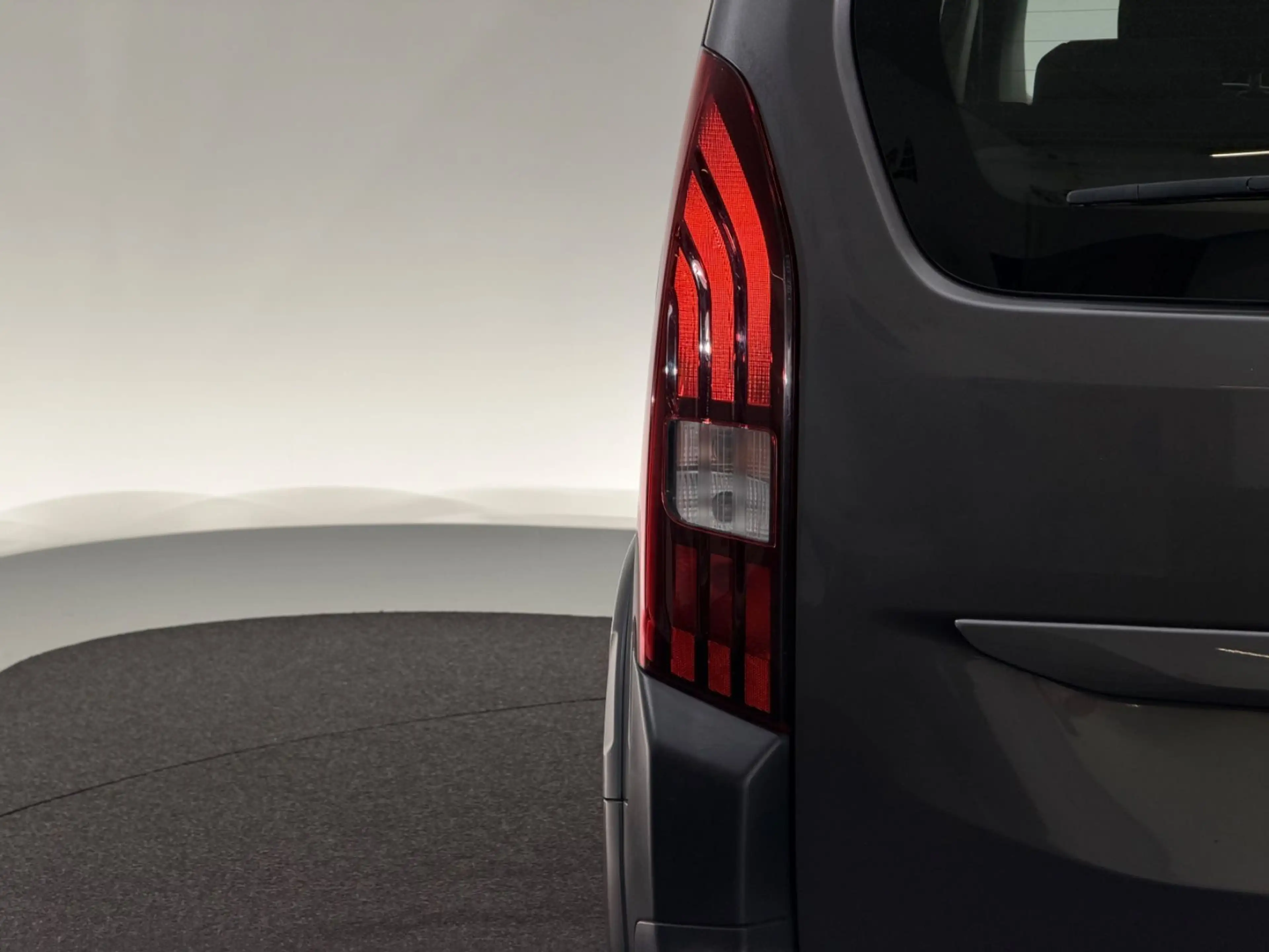 Peugeot Rifter 1.5 Allure L1*R.KAM*AHK-TEMPOMAT-SHZ-PDC — photo 10
