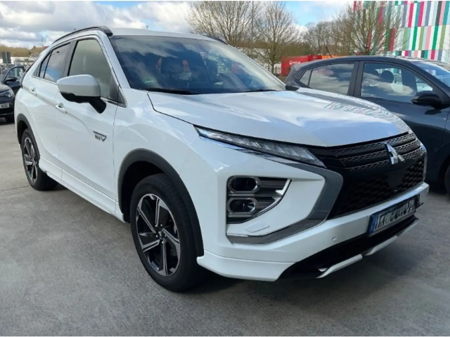 Mitsubishi Eclipse Cross Plus Select Black Hybrid 4WD Plug-In Hybrid Plus M Blanc - 2