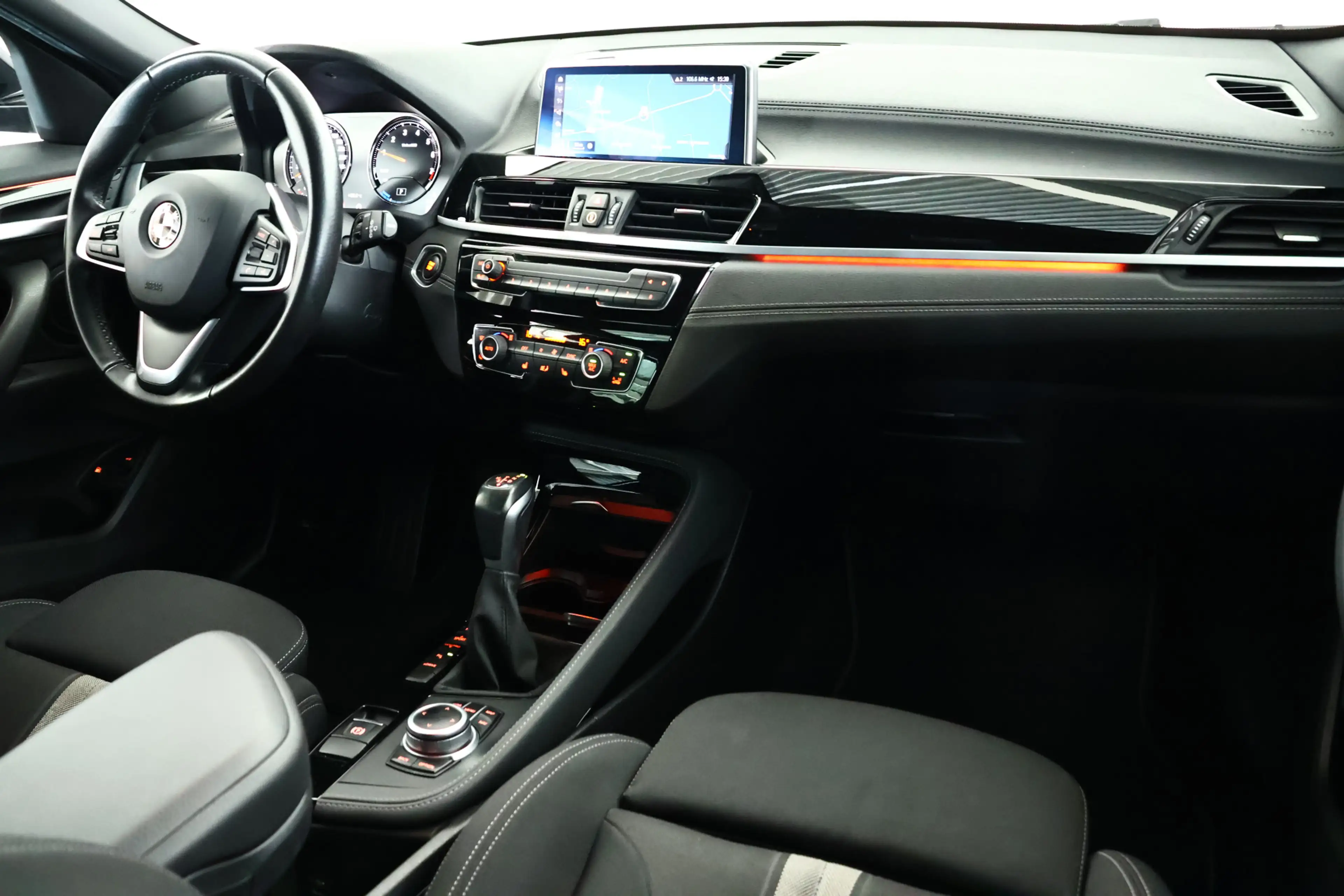 BMW X2 xDrive25e Navi / Cruise / Camera / DAB / Bluetooth — photo 7