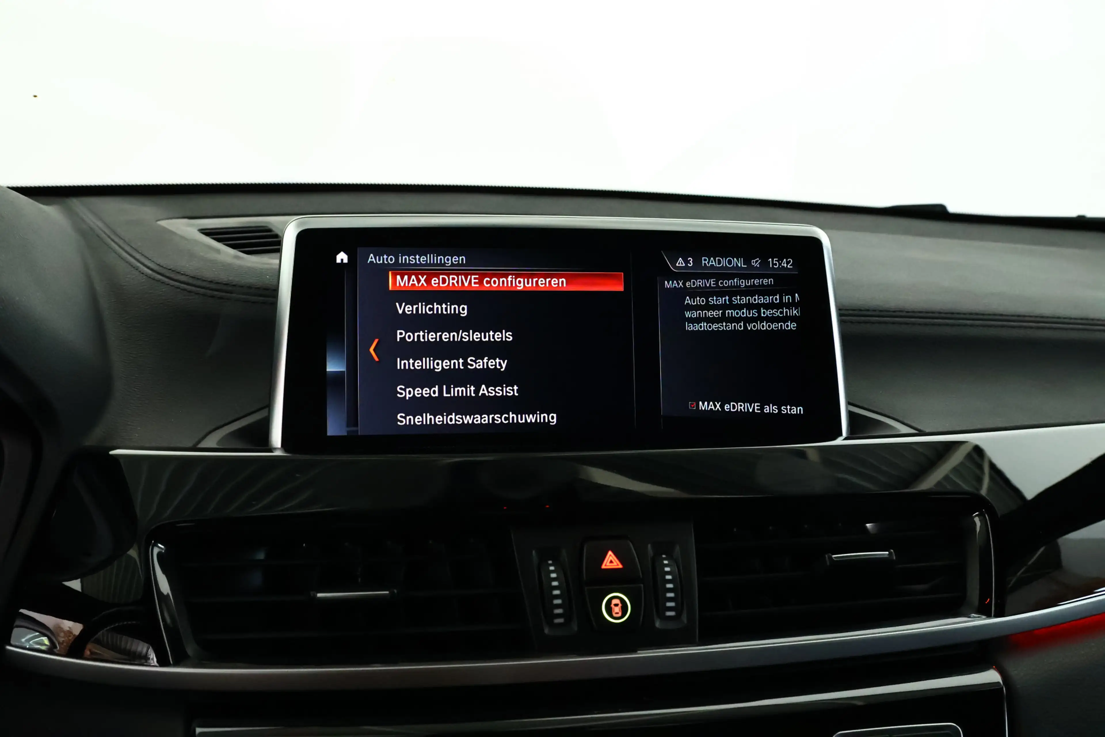 BMW X2 xDrive25e Navi / Cruise / Camera / DAB / Bluetooth — photo 25