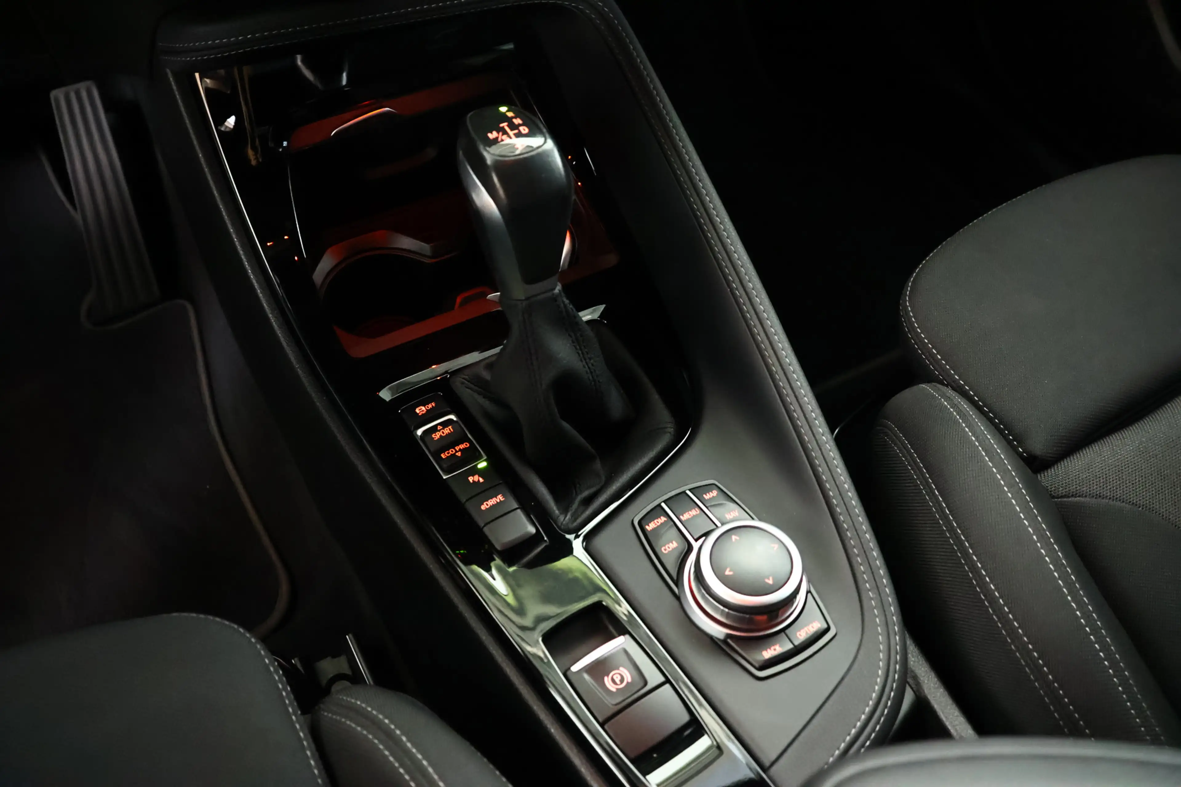 BMW X2 xDrive25e Navi / Cruise / Camera / DAB / Bluetooth — photo 28