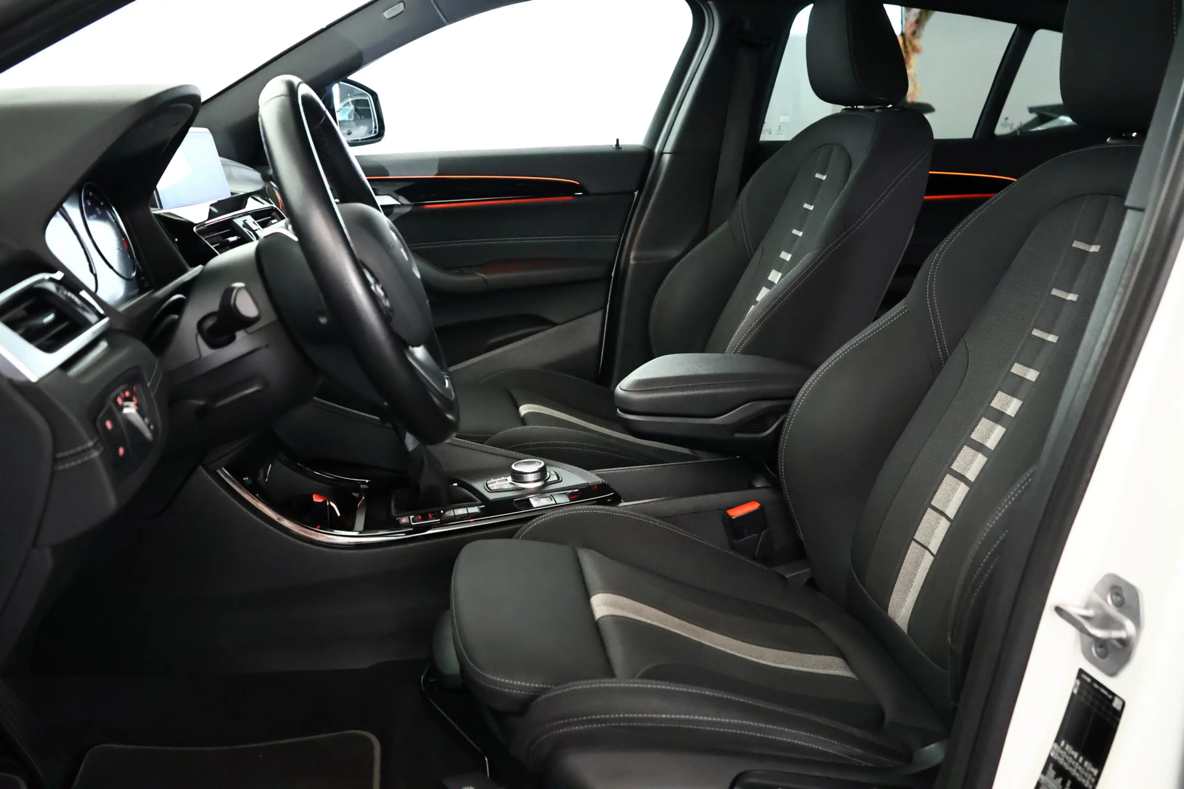 BMW X2 xDrive25e Navi / Cruise / Camera / DAB / Bluetooth — photo 3