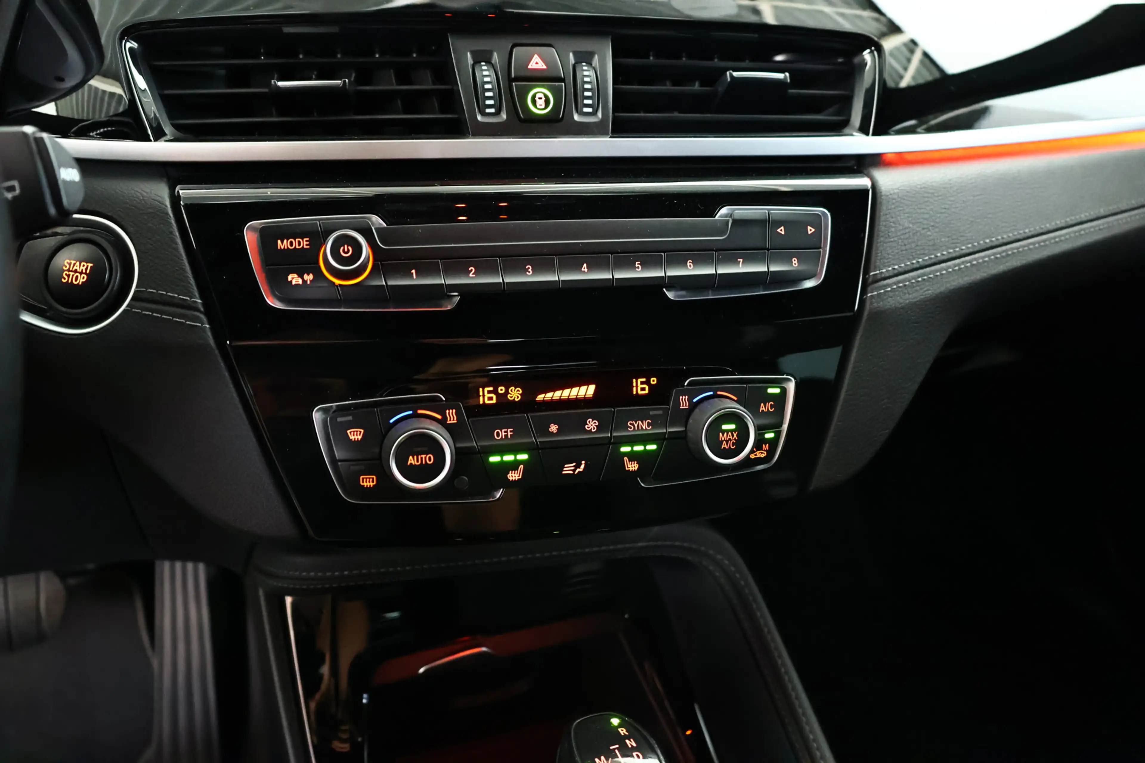 BMW X2 xDrive25e Navi / Cruise / Camera / DAB / Bluetooth — photo 27