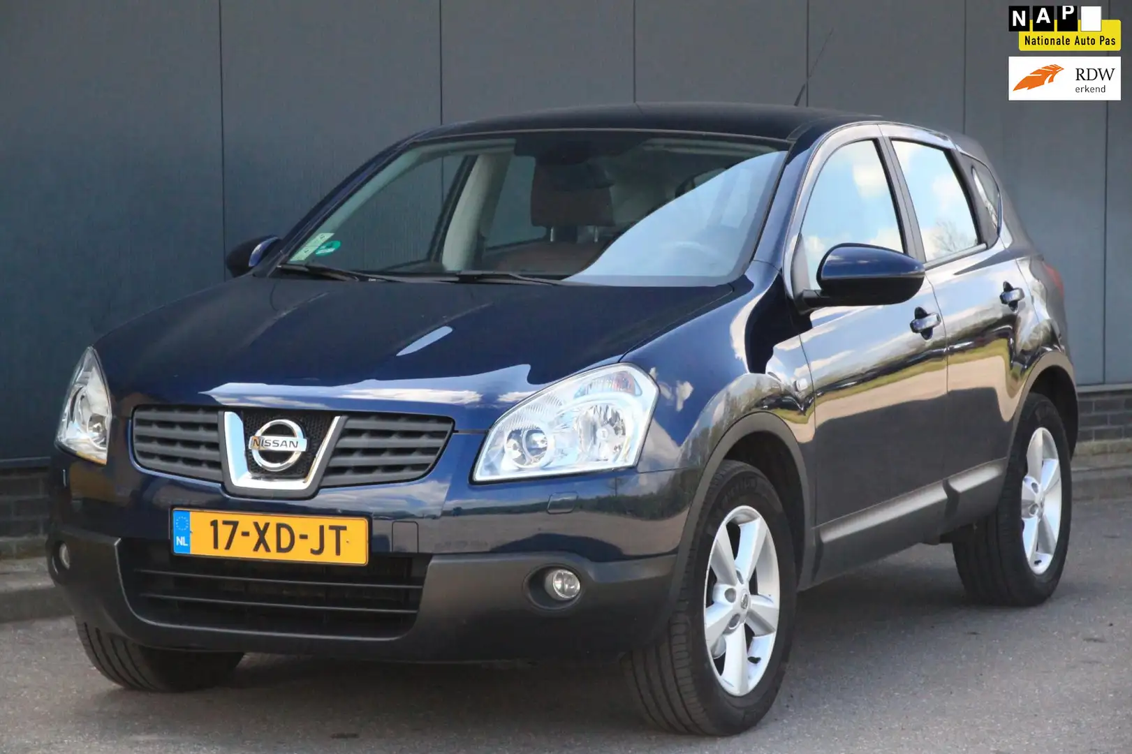 Nissan Qashqai 2.0 Tekna Premium Panorama/Leer/Parkeersensor/Trek Azul - 1