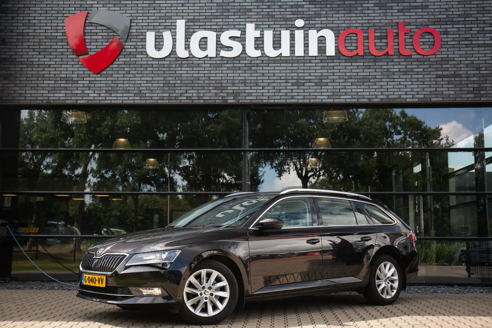 Skoda Superb Combi 1.5 TSI ACT Sportline Business , Adap. cruis Zwart - 1
