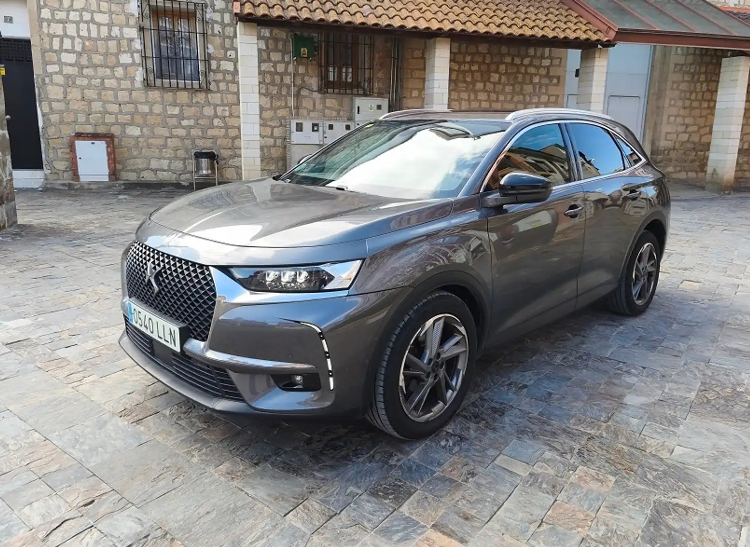 DS Automobiles DS 7 Crossback 1.5BlueHDi Be Chic Aut. Gris - 2