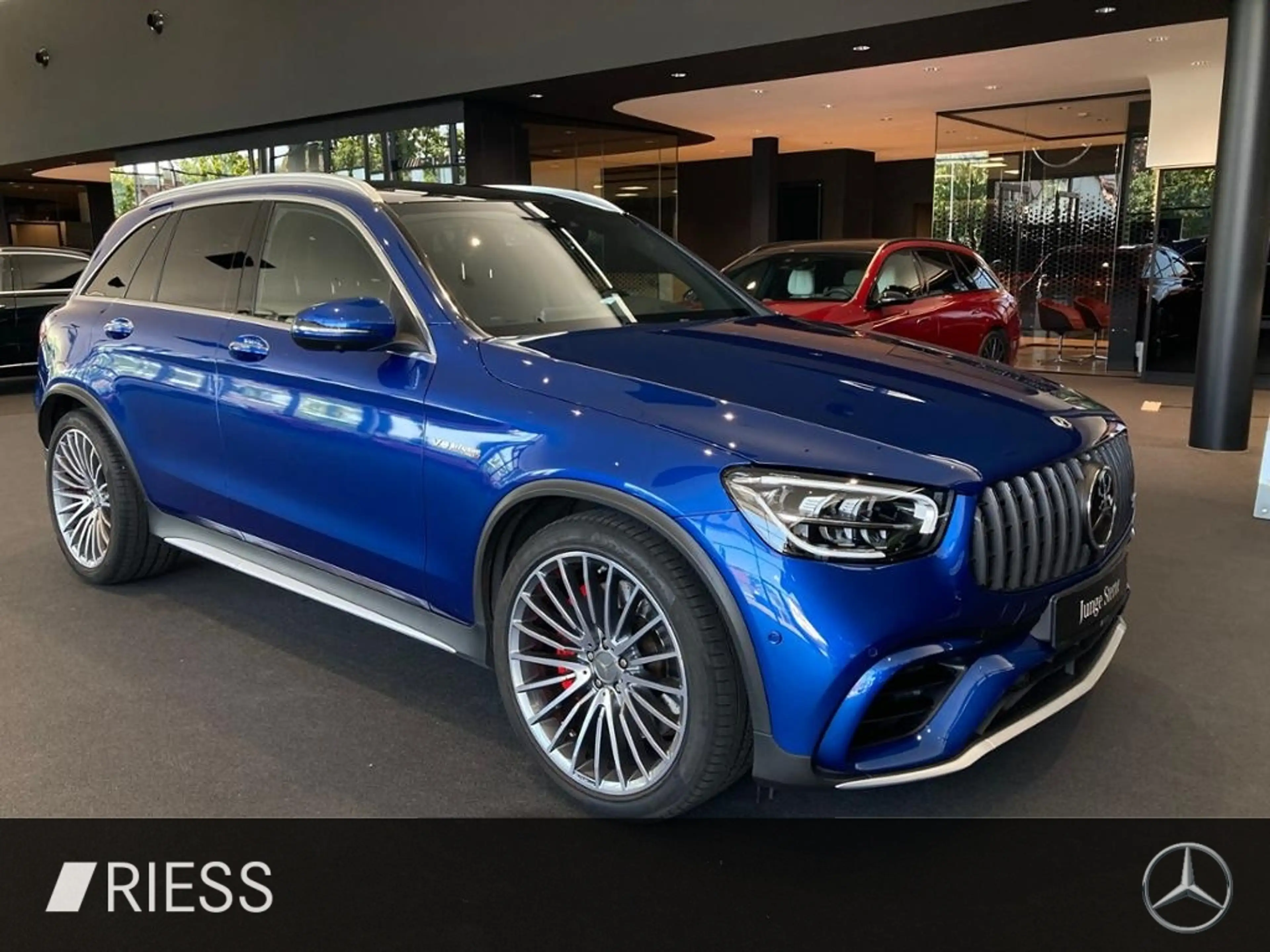 Mercedes-Benz GLC 63 AMG S 4M+ PANO AHK DISTRO HUD 360 AMBI — photo 15