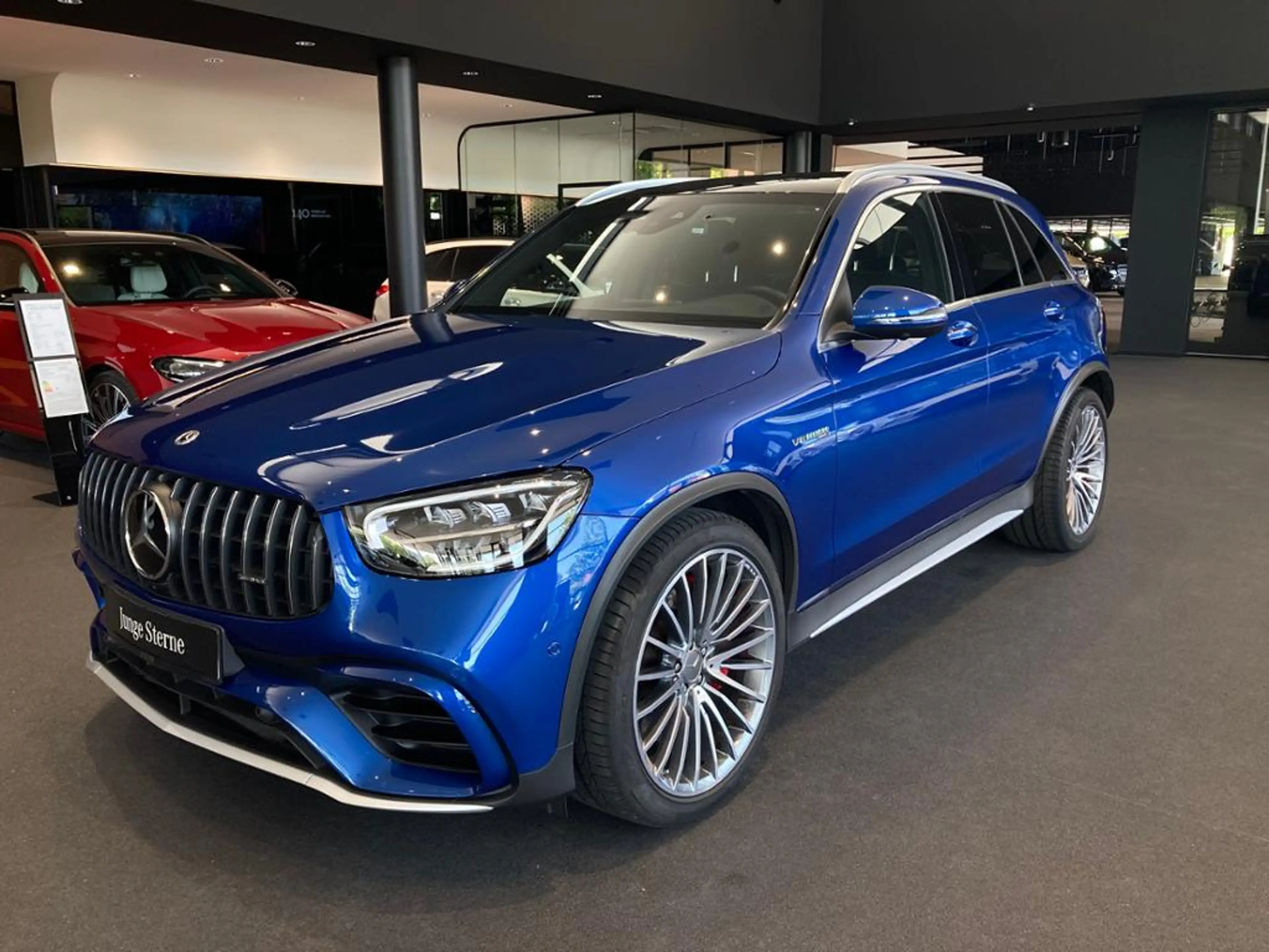Mercedes-Benz GLC 63 AMG S 4M+ PANO AHK DISTRO HUD 360 AMBI — photo 2