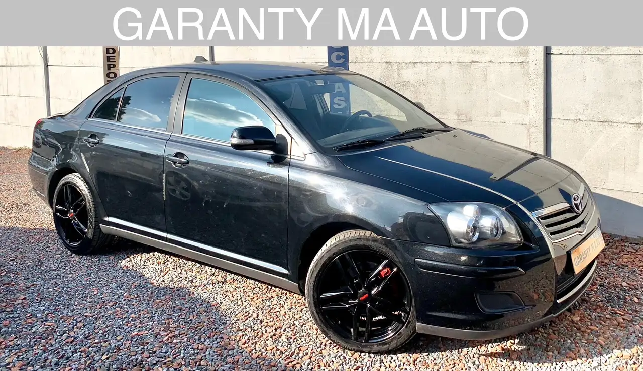 Toyota Avensis 115 D-4D LinÃ©a Sol Pack / MOTEUR HS