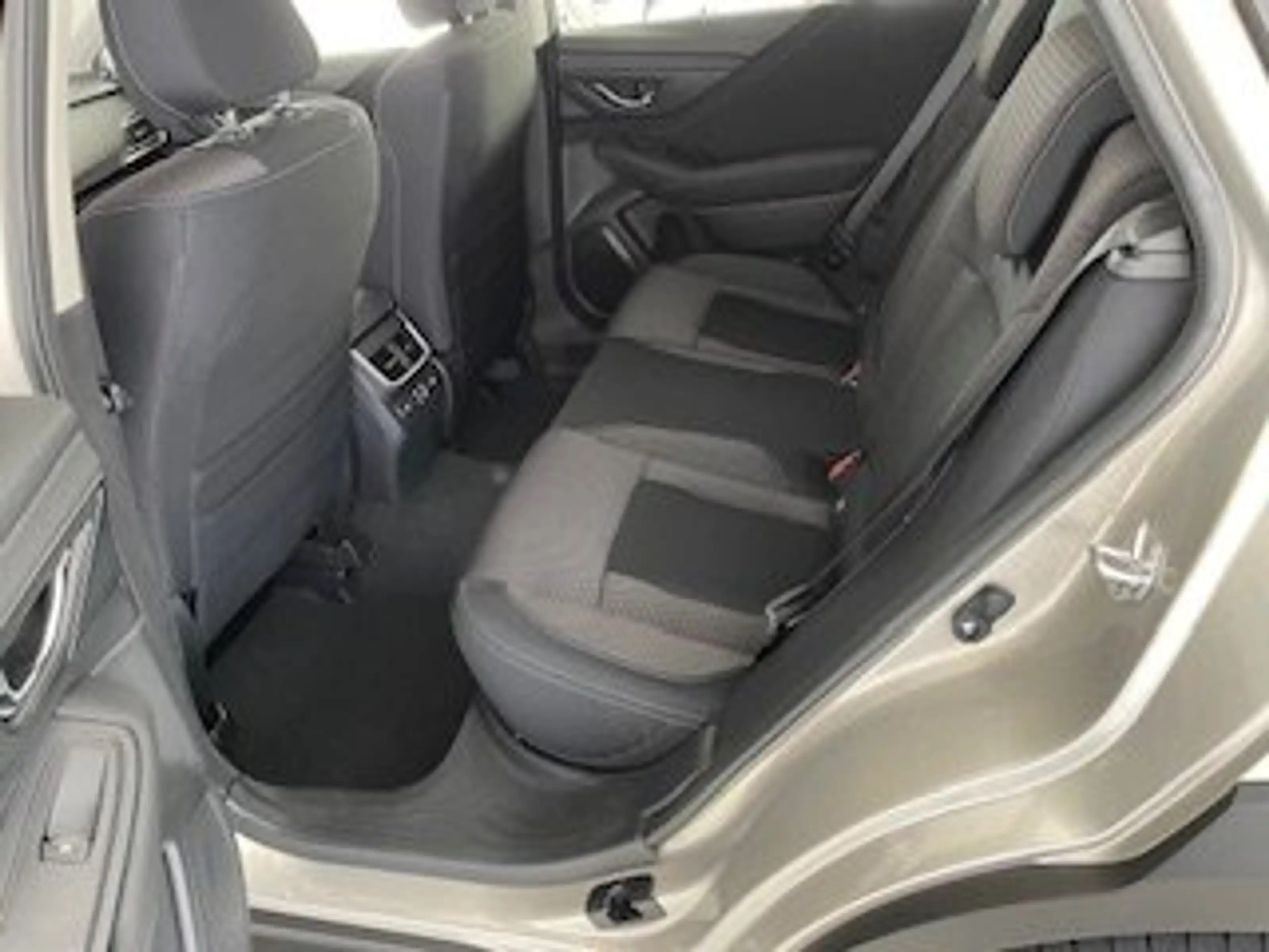 Subaru OUTBACK Outback 2.5i Lineartronic Active — photo 10